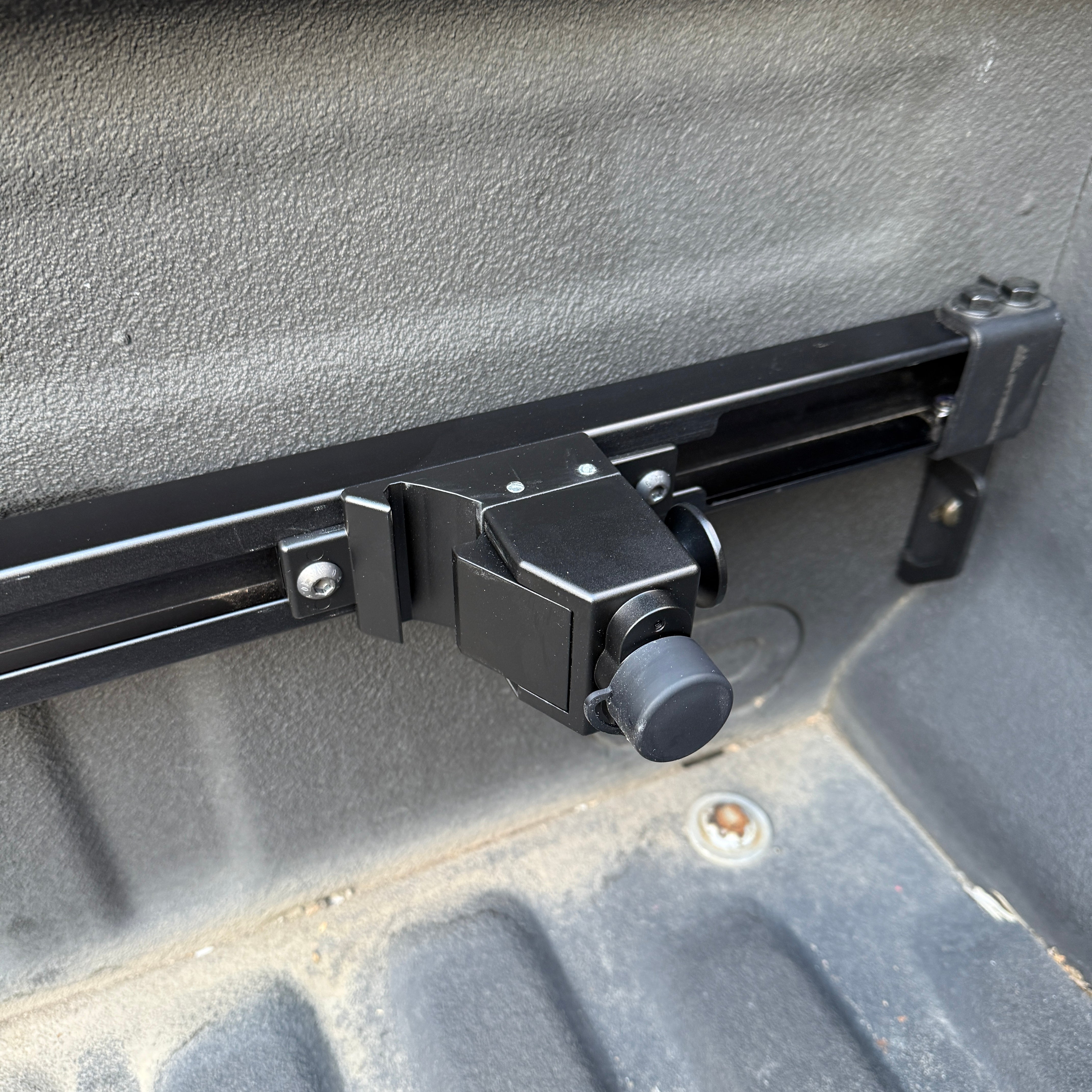Integral Truck Ultimate Packout Lock - Packout Rail Lock