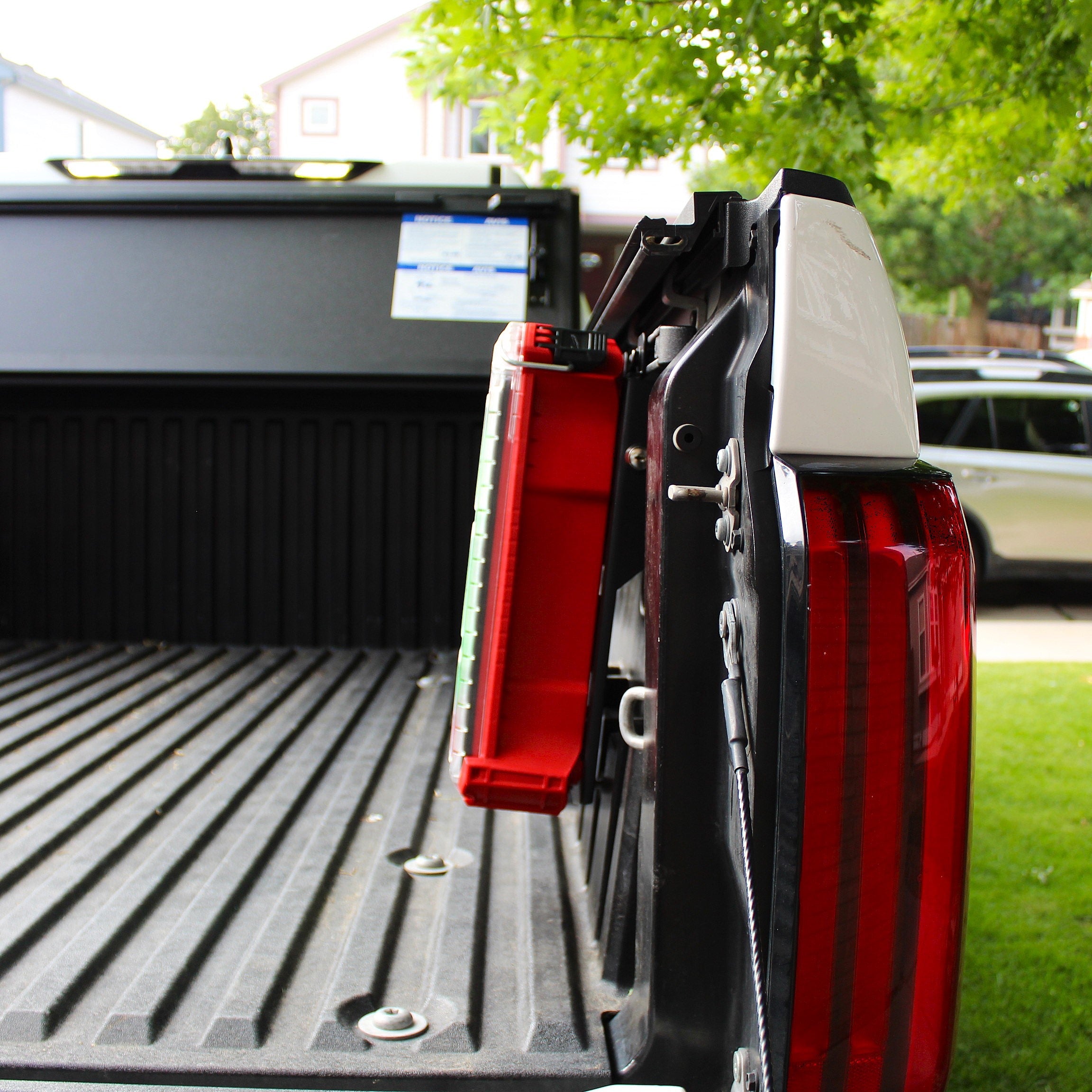 Integral Truck Bedside Packout Panel - Toyota Tundra 2007+, Jeep Gladiator 2019+