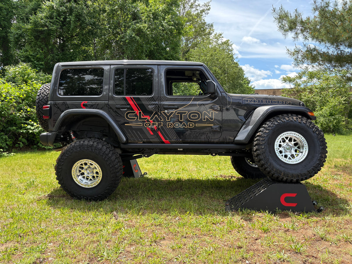 Clayton Off Road Premium 4.5-inch long arm lift kit for 2021+ Jeep Wrangler 392