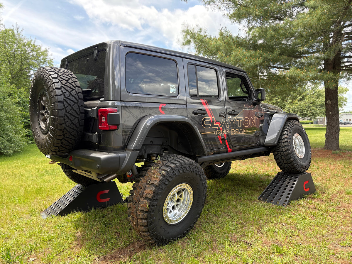 Clayton Off Road 4.5 inch front coil springs for Jeep Wrangler JL 392 V8