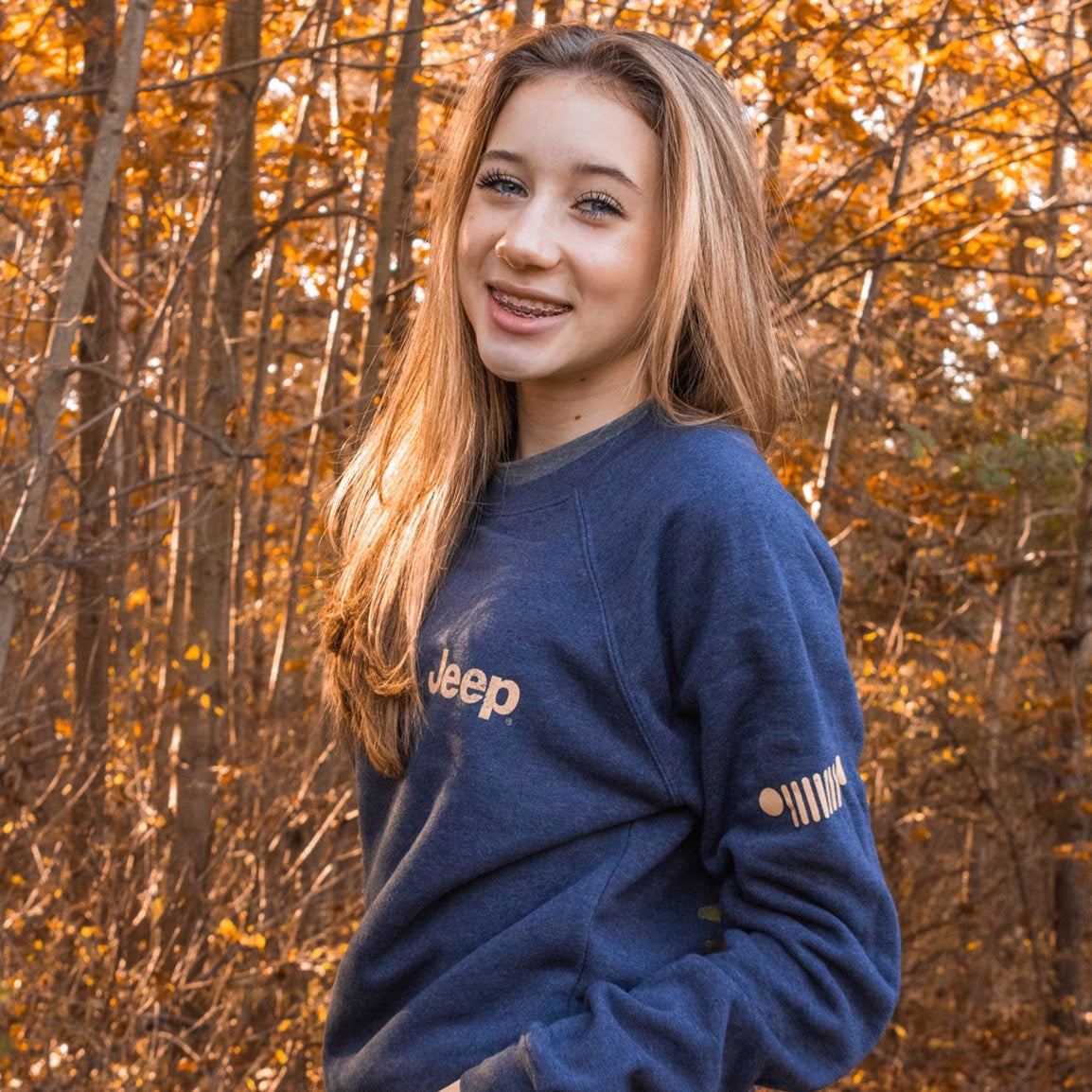 Sudadera de cuello redondo Jeep® Freedom To Roam para hombre, azul marino jaspeado