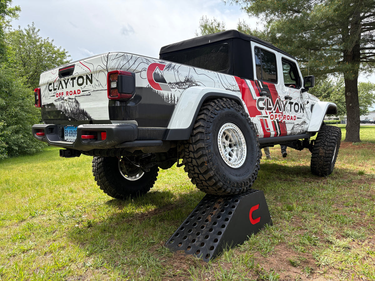 Clayton Off Road Overland+ 4.5-inch long arm lift kit for 2020+ Jeep Gladiator JT