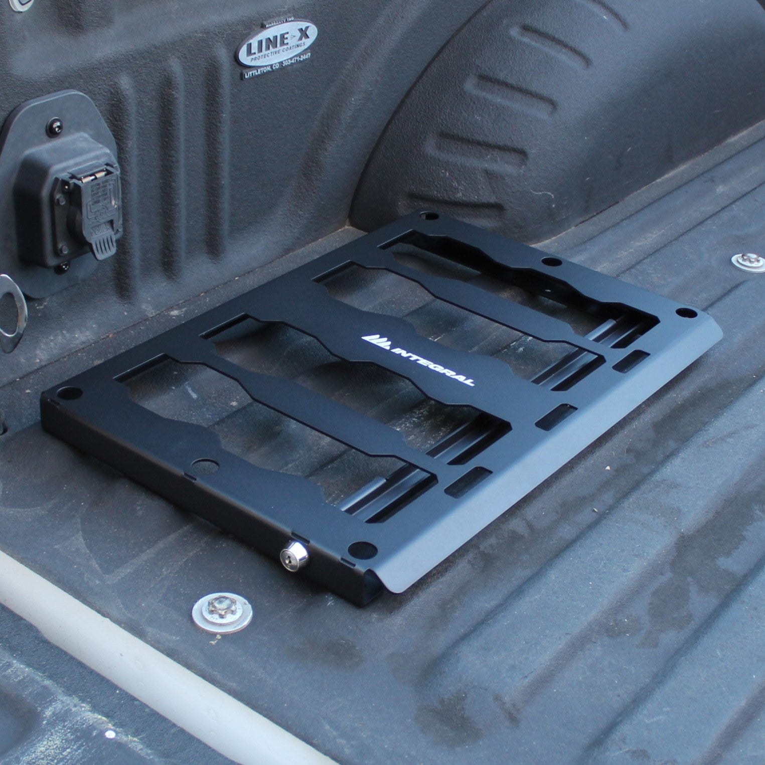 Integral Truck Packout Locking Plate - Universal