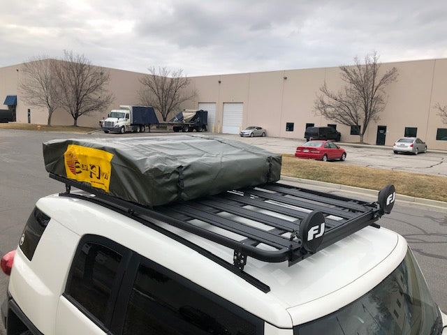 装备丰田 FJ Cruiser K9 车顶行李架套件