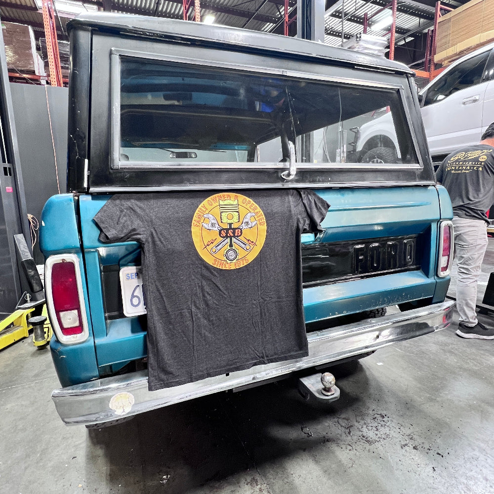 S&B 1975 Shirt apparel, universal fit