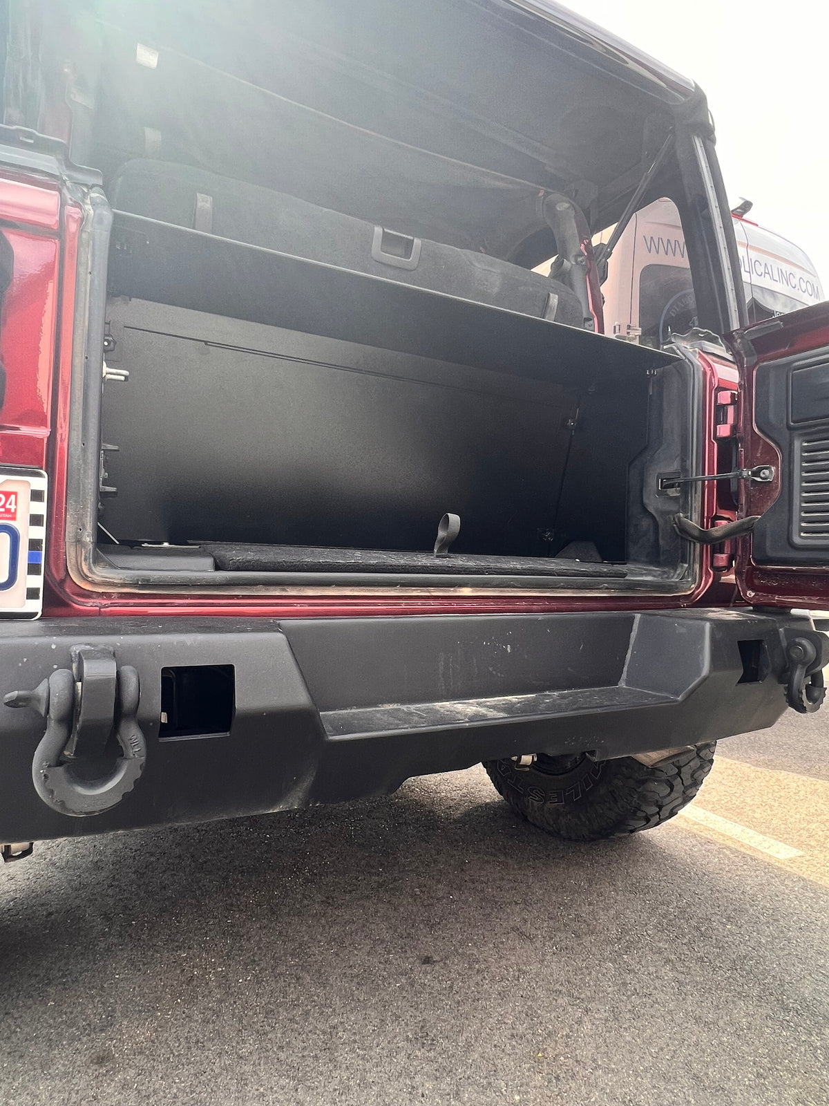 Diabolical Inc Locker for Jeep Wrangler JL 2-door, tailgate view