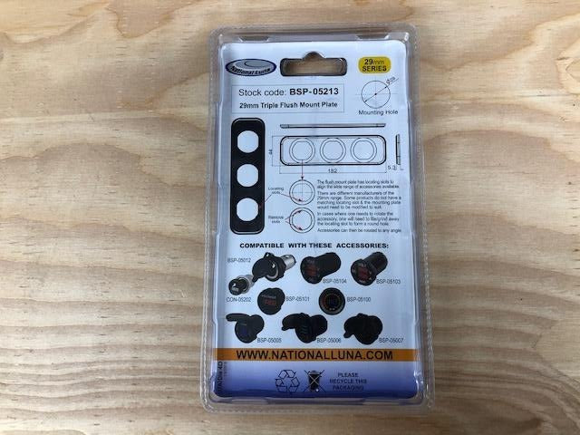 Placa de montaje triple empotrada de 29 mm Equipt