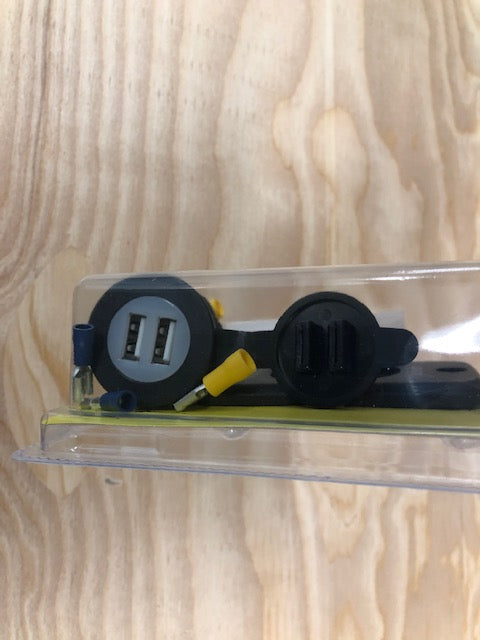 Equipt 29mm Auxiliary Battery Box Panel Mounts