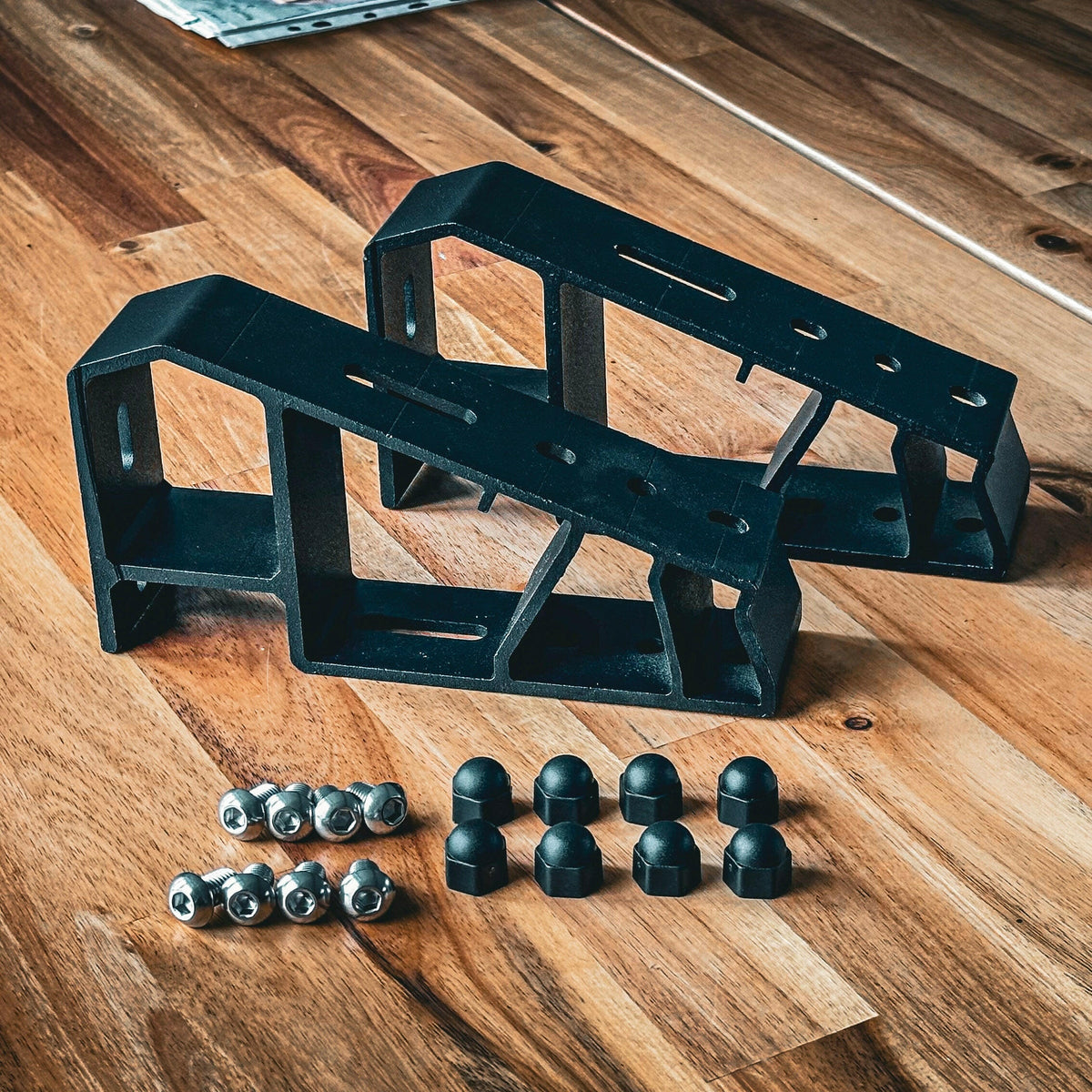 Dirtbox Overland 270 awning mounting bracket for Flatbed System crossbars