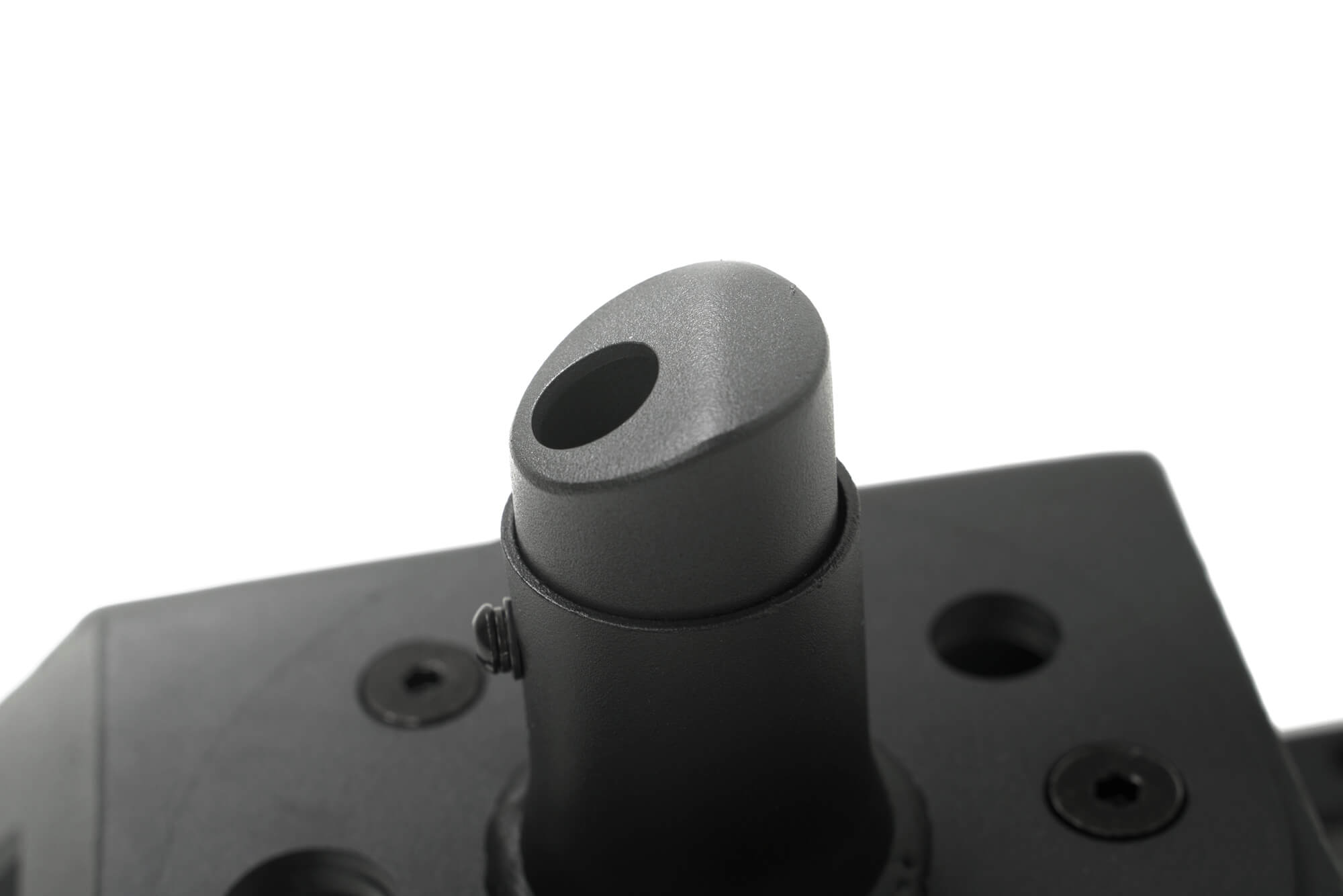 Jeep-JL-Bumper-Mounted-Tire-Carrier_Offtruck-02 - NVMOS