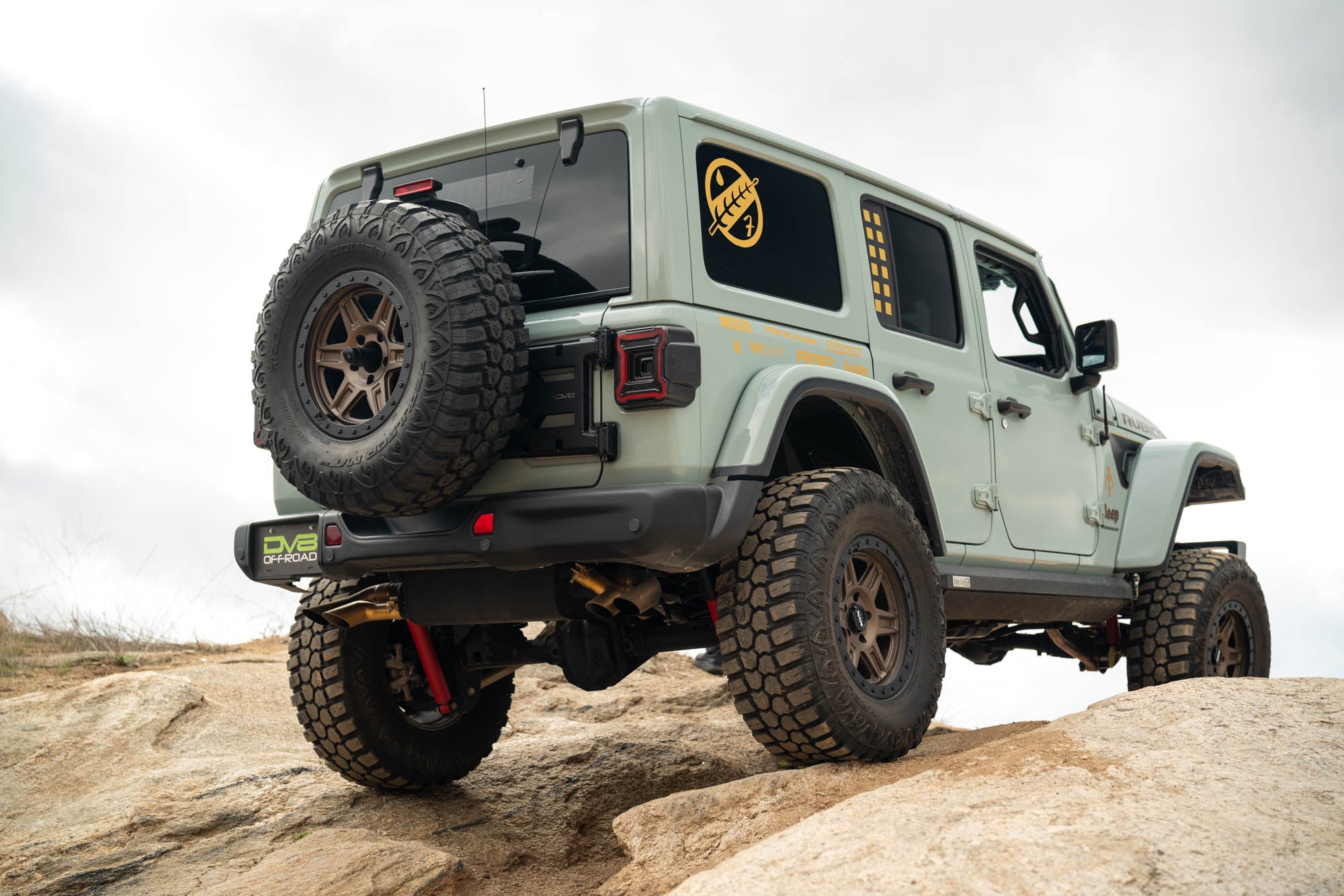 Jeep-Wrangler-JL-Spare-Tire-Carrier-2025-Installed-1 - NVMOS