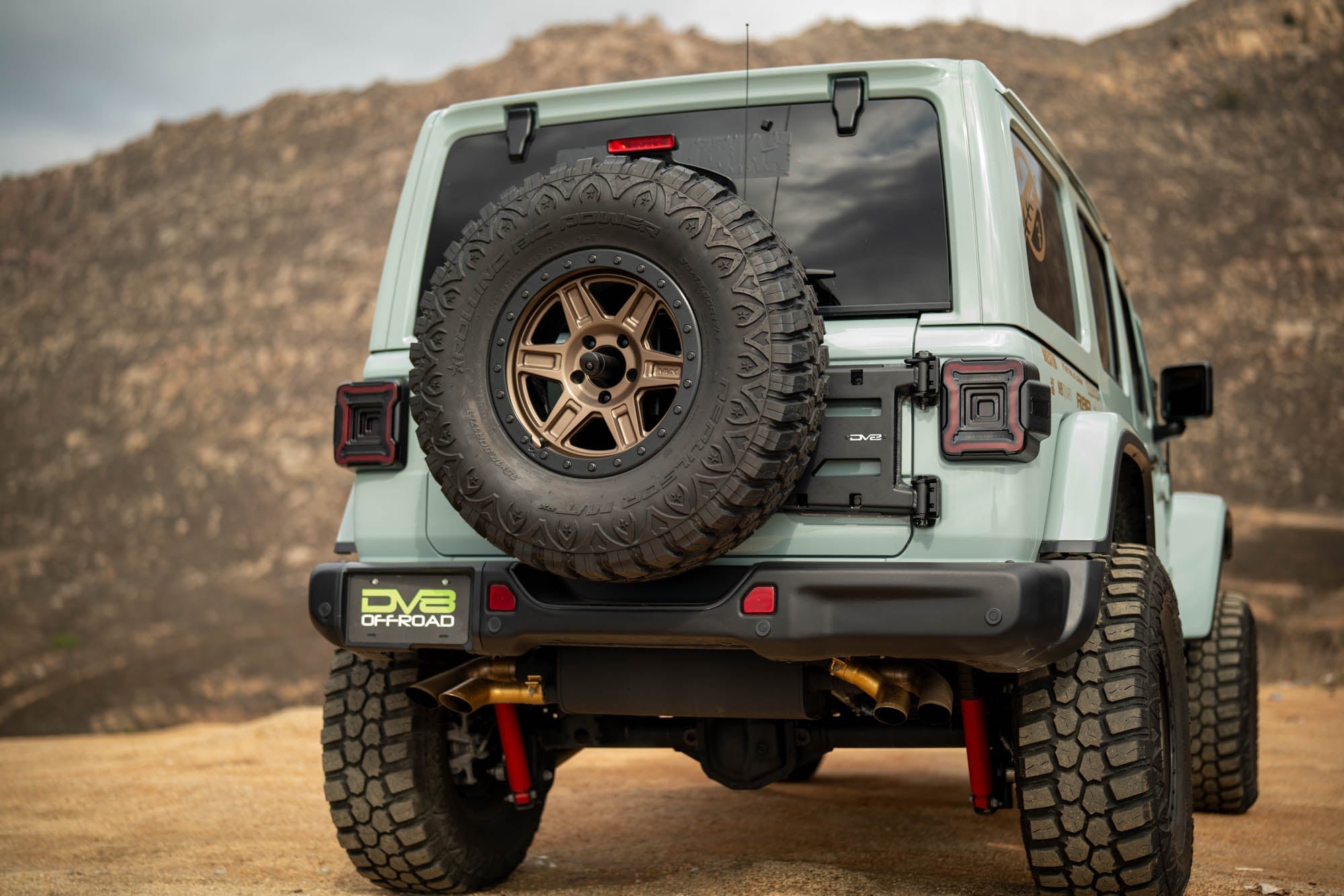 Jeep-Wrangler-JL-Spare-Tire-Carrier-2025-Installed-6 - NVMOS