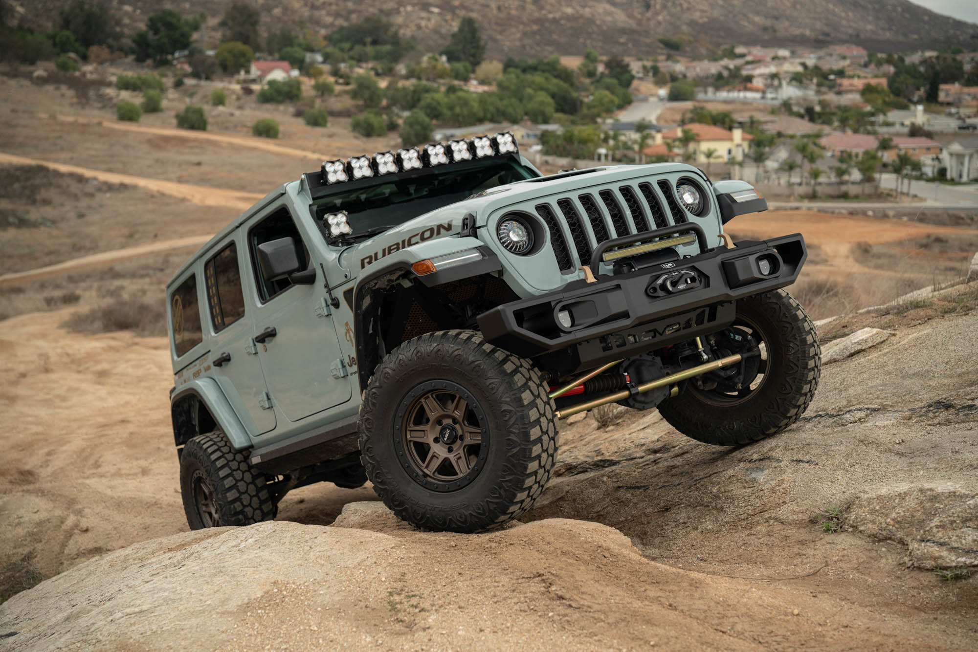 Jeep-Wrangler-_-Gladiator-OE-Plus-Front-Bumper-Outdoor-5 - NVMOS