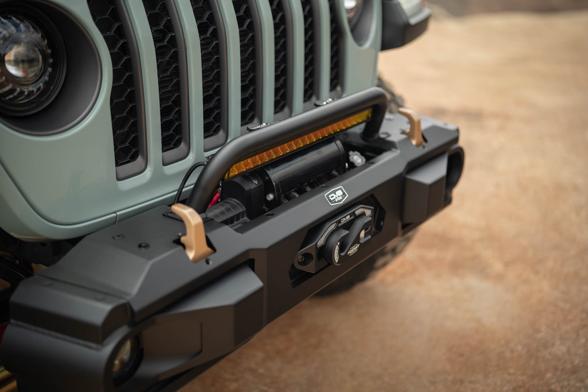 Jeep-Wrangler-_-Gladiator-OE-Plus-Front-Bumper-Outdoor-9 - NVMOS