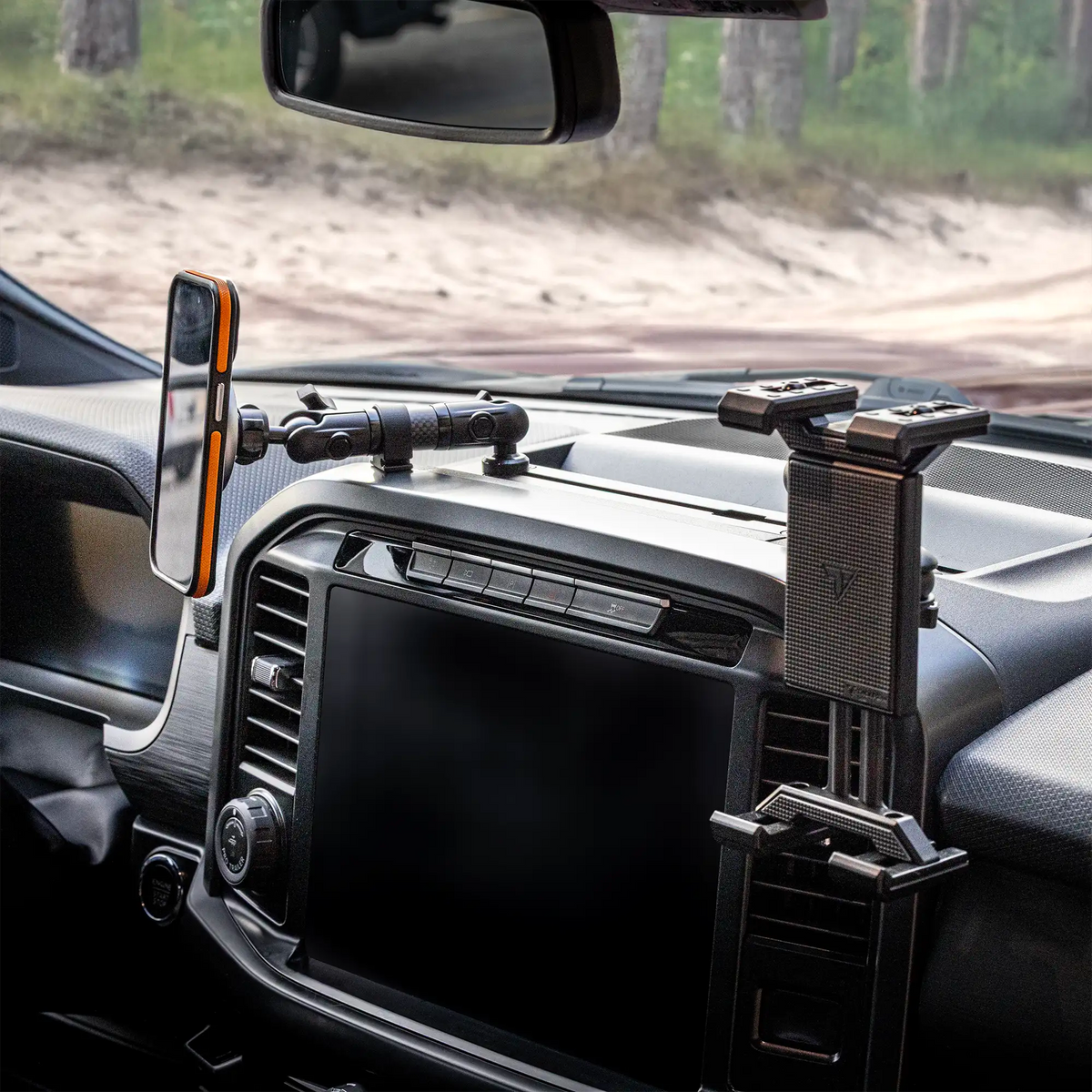 Build Your Own TRAXX™ - Slim Track Dash Bracket | 2021+ Ford F-150 (See Compatibility Info For Specific Year/Trim Fitment Details)