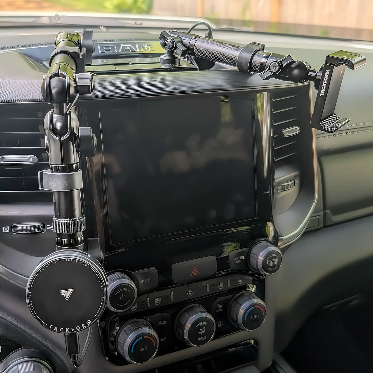 TRAXX™ - Slim Track Dash Bracket With Qi2.2/MagSafe Charging & Cooling Phone Mount | 2019+ RAM 1500 (EXCLUDING Classic) & 2019+ RAM 2500/3500