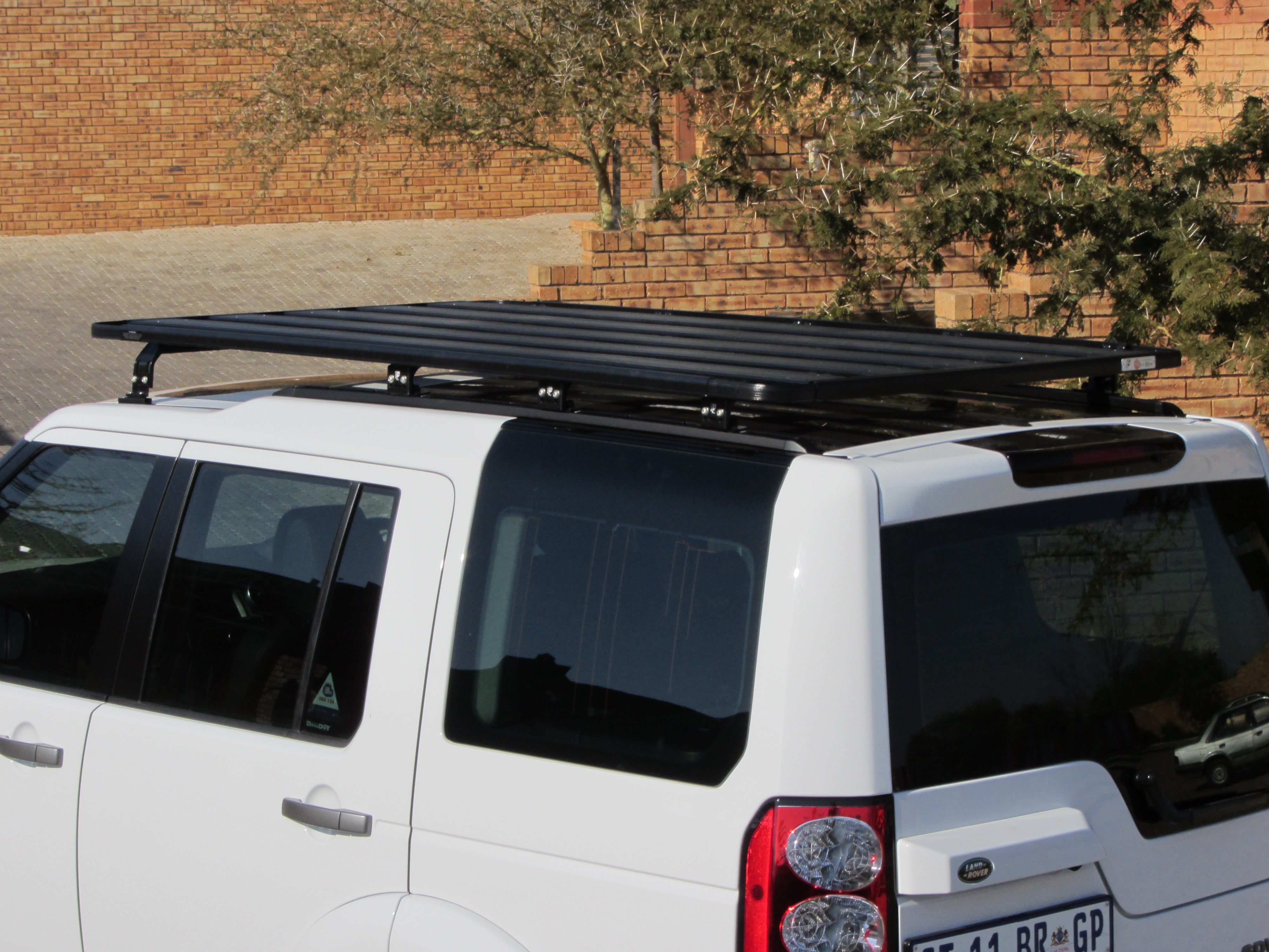Land_Rover_LR4 - NVMOS