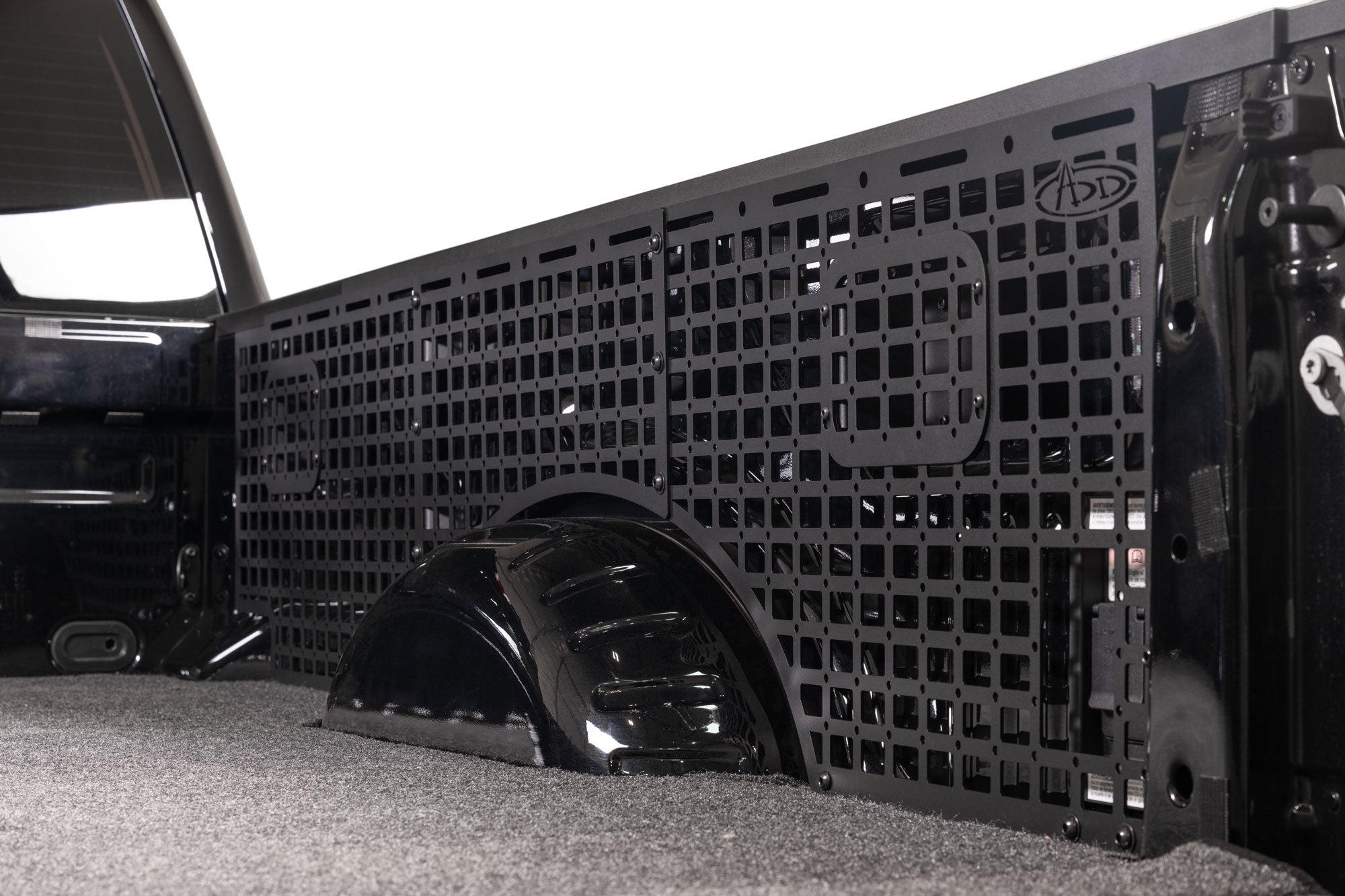 Long-Bed-Ford-Super-Duty-Bed-Side-Molle-Panels-3 - NVMOS