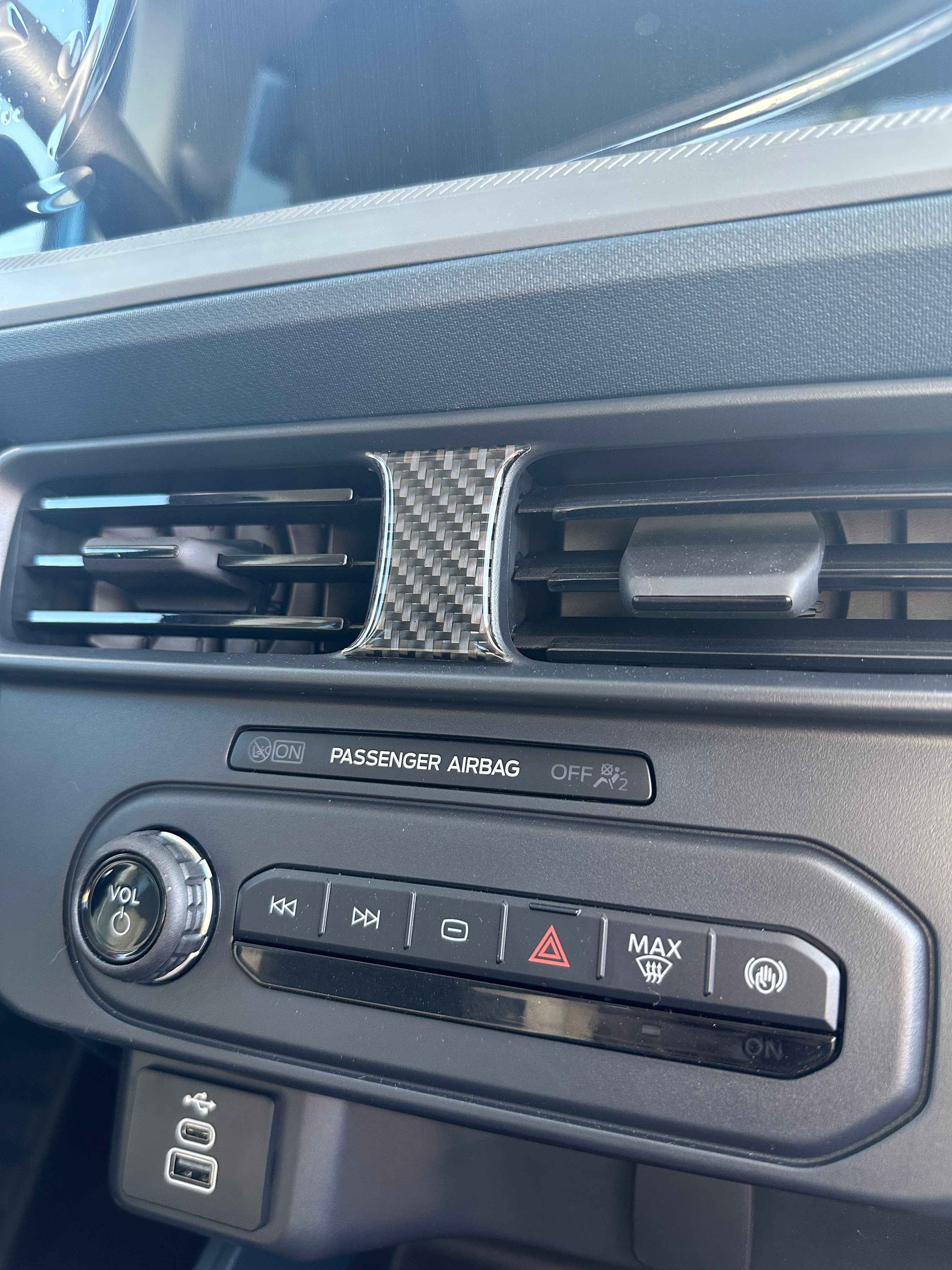 Center A/C Vent Accent Trim Fits 2025-2026 Ford Maverick