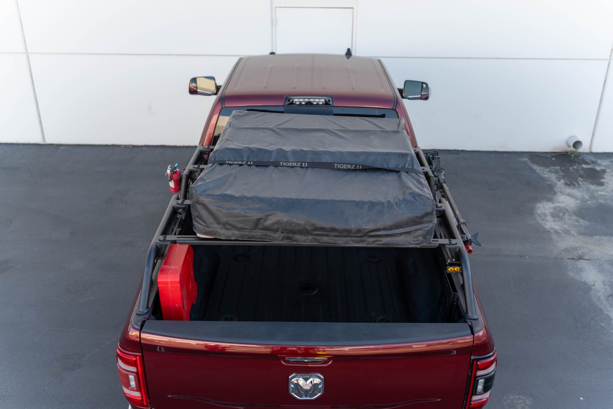 MTO-Series-Full-Size-Truck-Bed-Rack-Universal_Installed_07 - NVMOS
