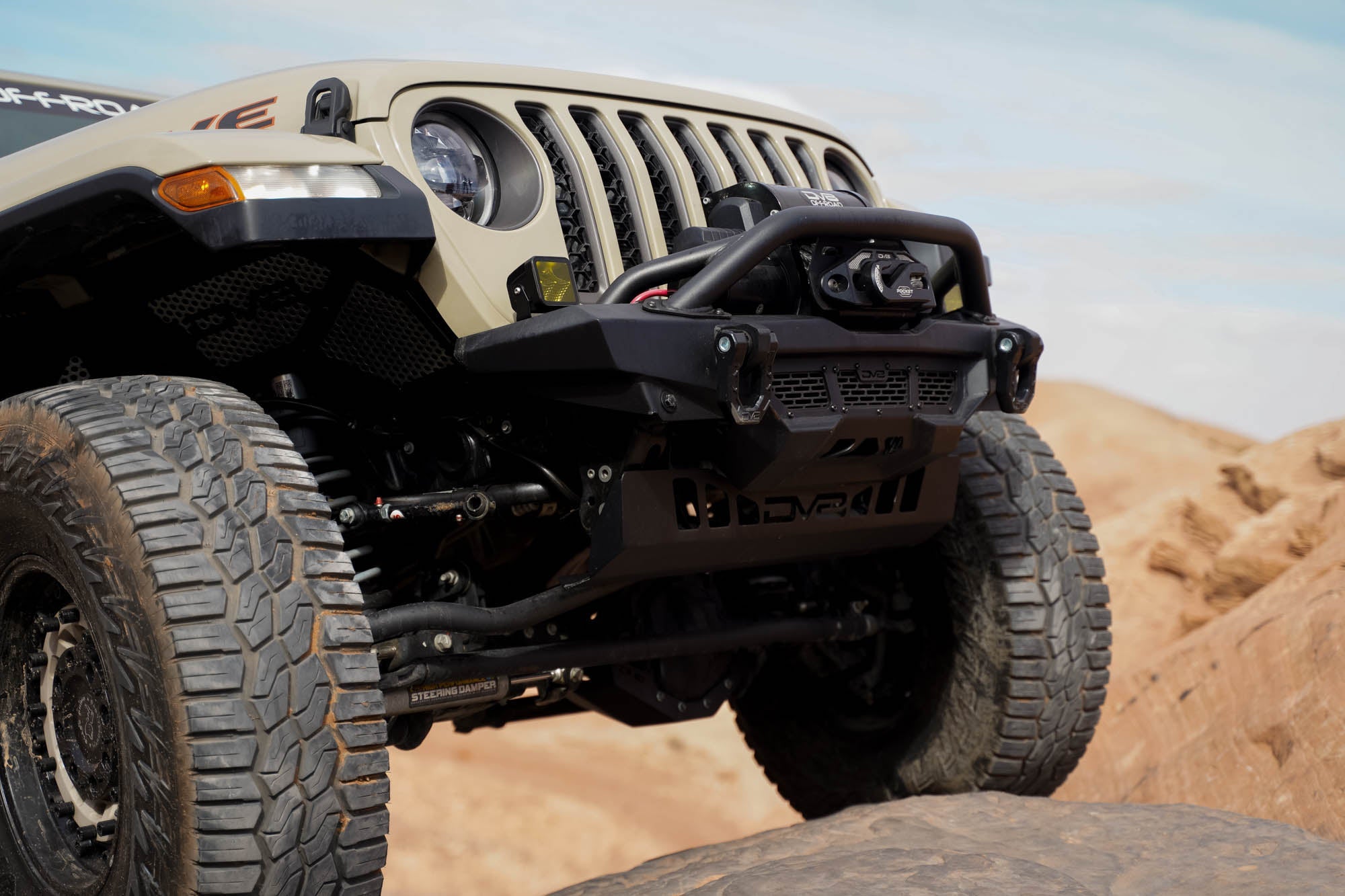 Off-Road-Jeep-JL-_-JT-Sway-Bar-Disconnect-Skid-Plate-1 - NVMOS