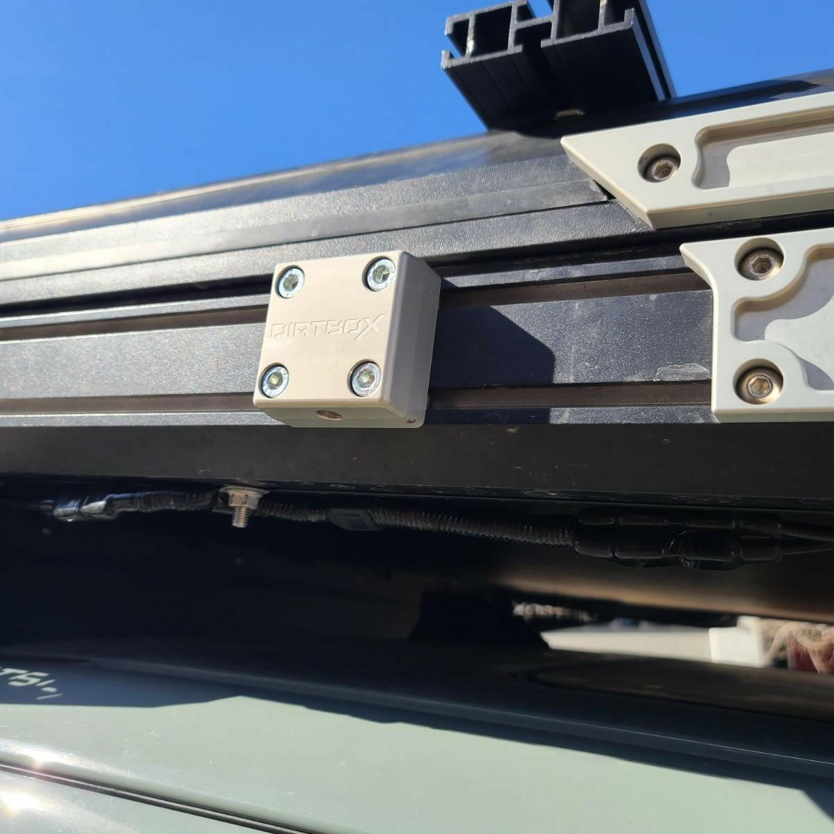 Dirtbox Overland The Chunk quick release bracket