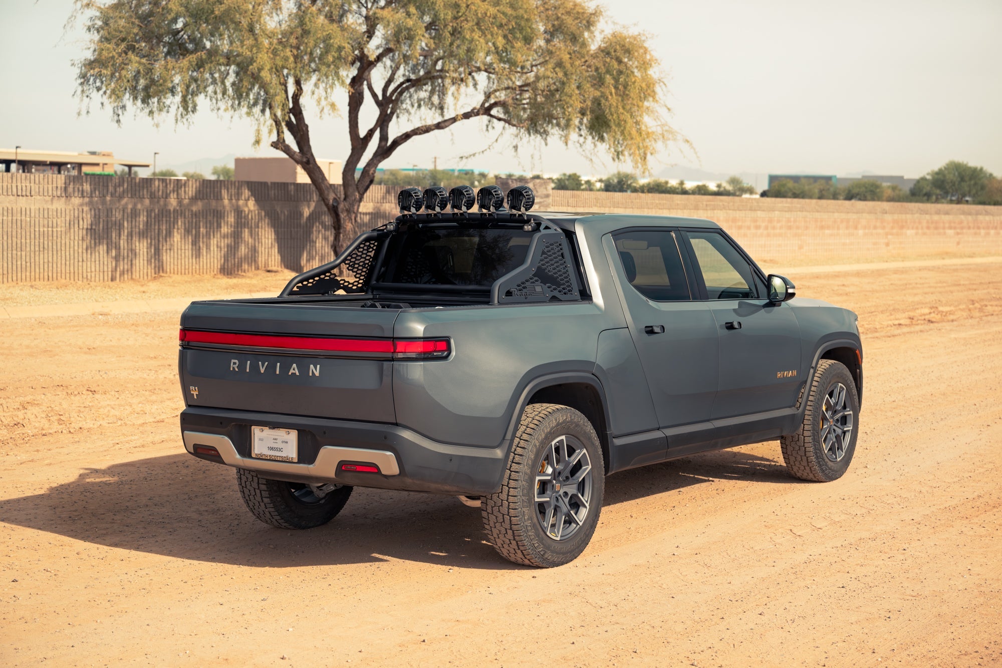 Rivian-R1T-Chase-Rack-Honycomb-Installed-6 - NVMOS
