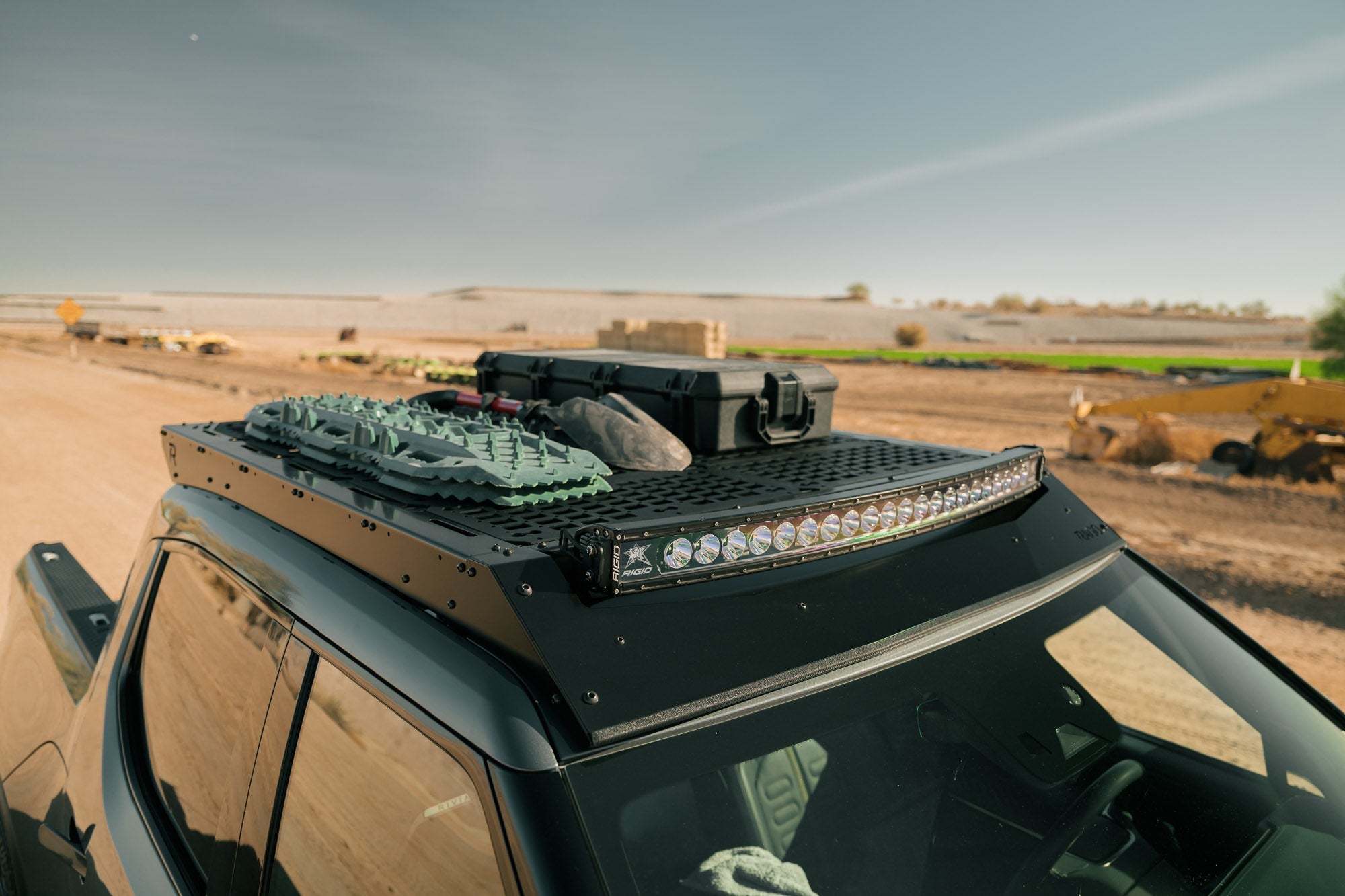 Rivian-R1T-Roof-Rack-w-Light-Pocket-8 - NVMOS