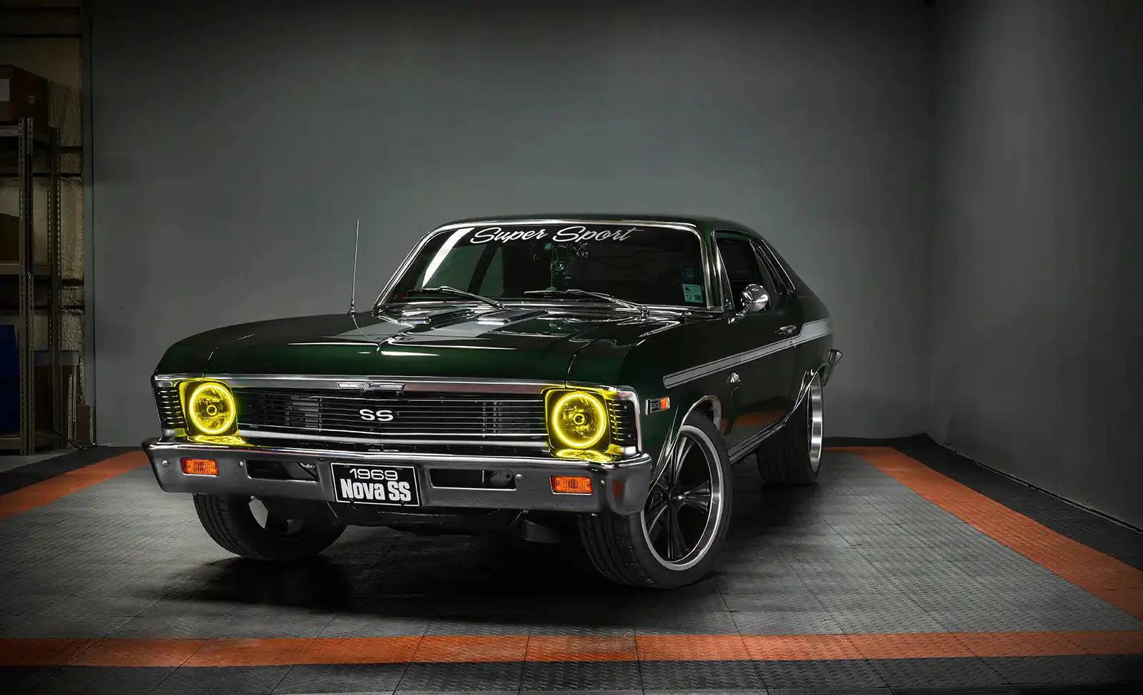 ORACLE 7" Sealed Beam Headlight with Pre-Installed SMD Halo