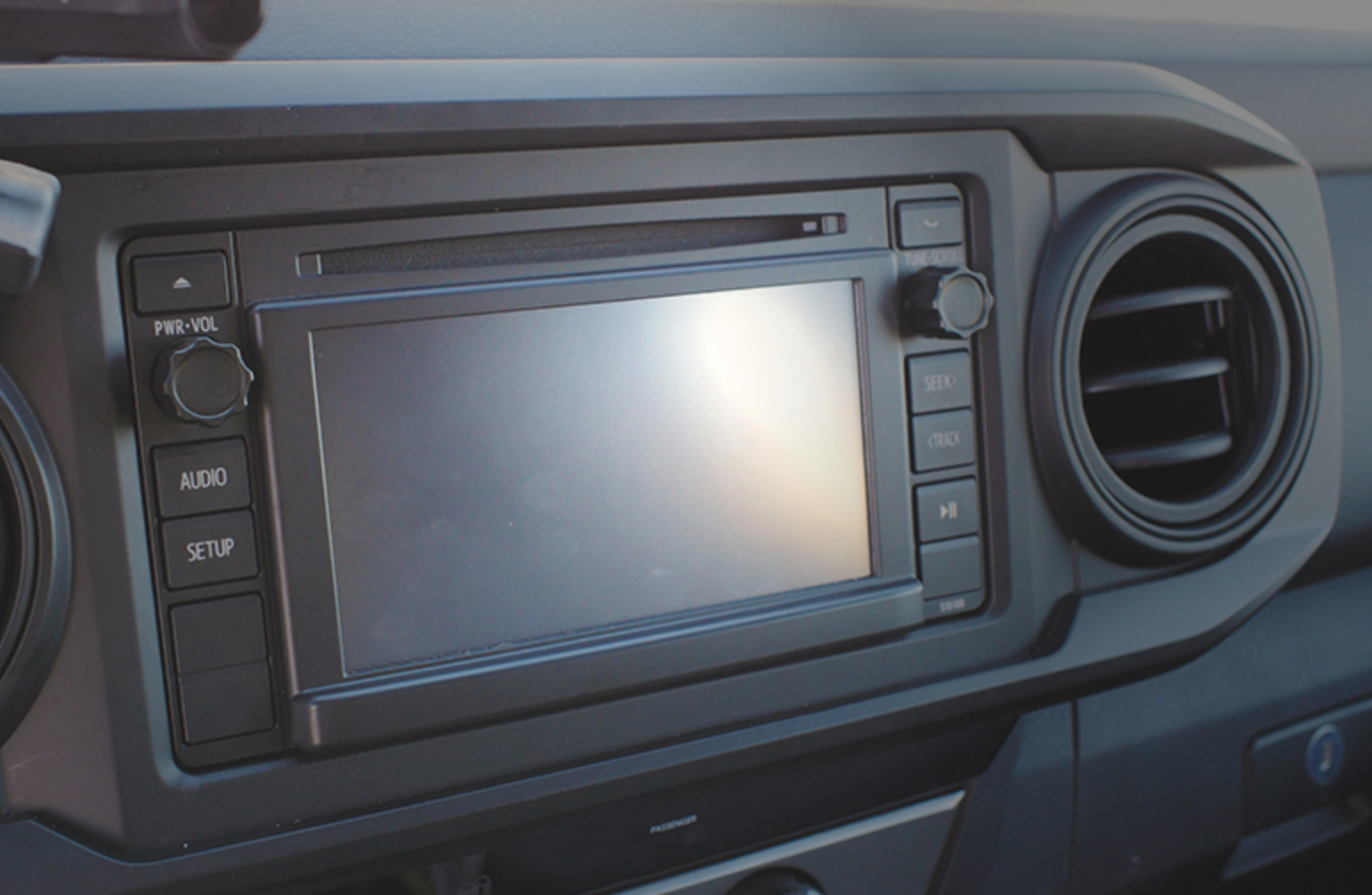 Hondo Garage Tacoma Basic Radio Knobs