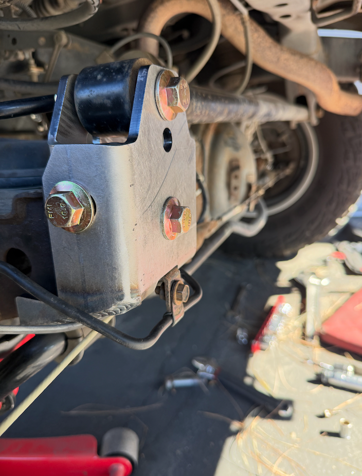 Dr. KDSS B.O.T.C.K. track bar correction kit for Toyota Land Cruiser 100 Series and Lexus LX 470