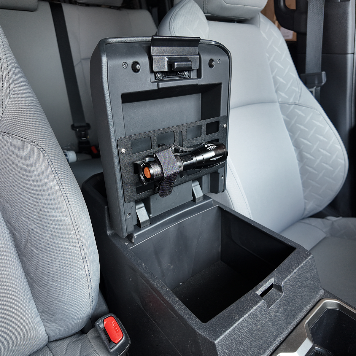 Tacoma-2024-center-console-MOLE-09 - NVMOS