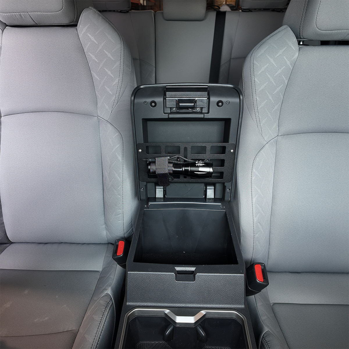 Tacoma-2024-center-console-MOLE-10 - NVMOS