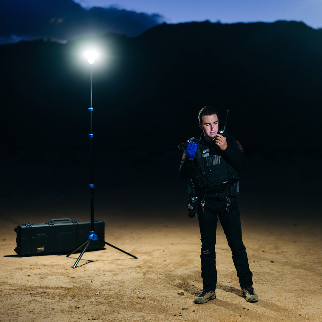 Ultra-compact-yet-powerful-crime-scene-area-light-devos-lightranger-4000 - NVMOS