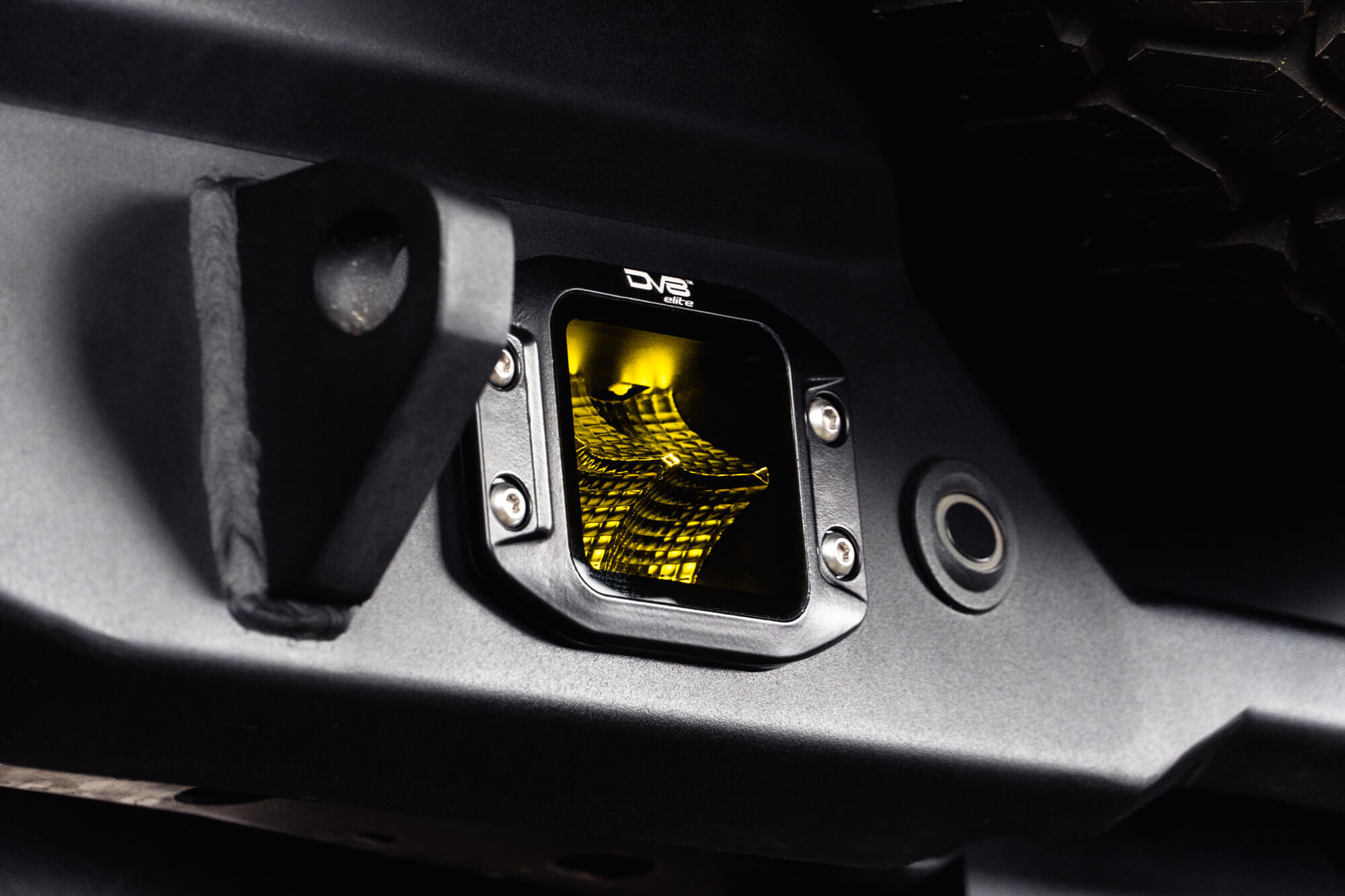 amber-flush-mount - NVMOS