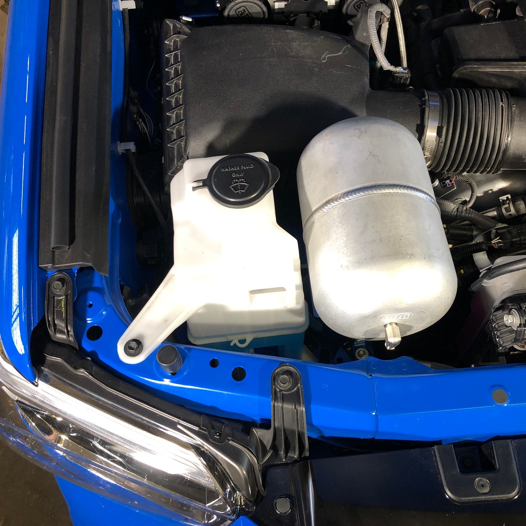 arb-tank-mounting-bracket-for-mounting-arb-1-gallon-tank-only-arbtun2g-for-toyota-tundra-gen-2-2007-21-404798 - NVMOS