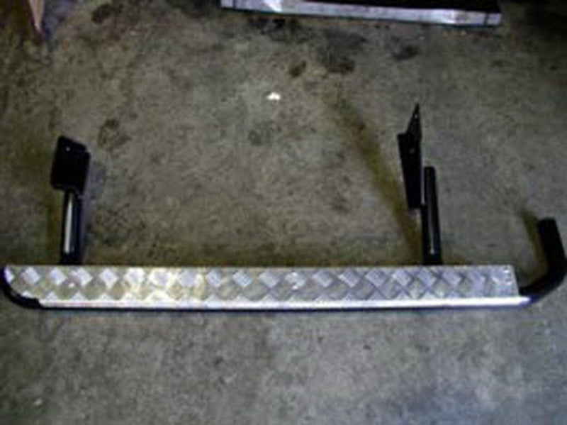 ARB Deluxe Side Rail and Step with Floor, fits Toyota Land Cruiser