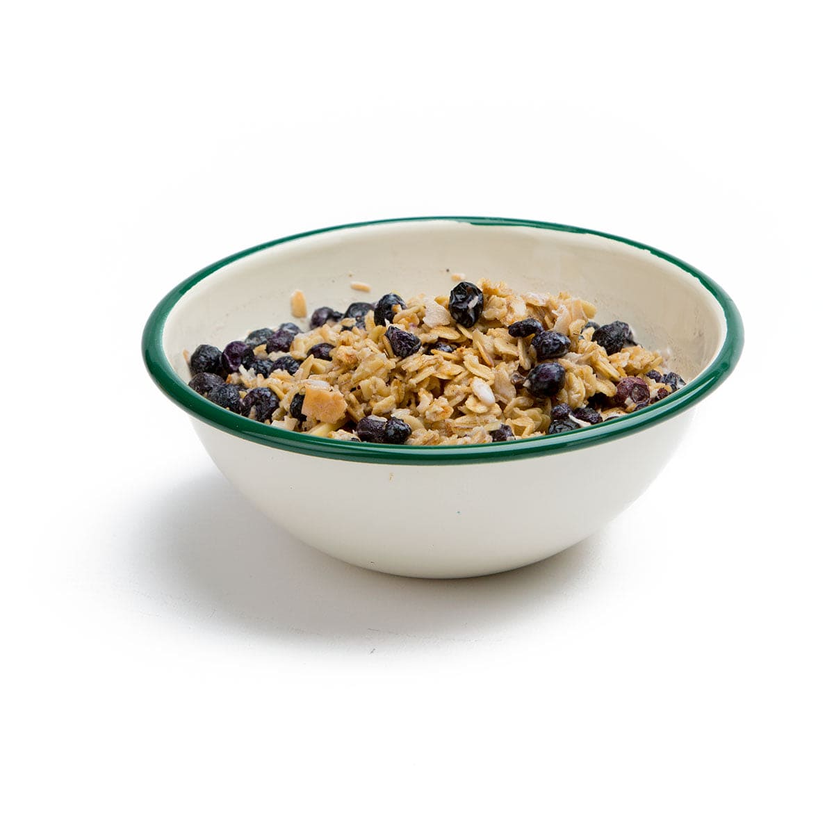 Granola con arándanos, almendras y leche