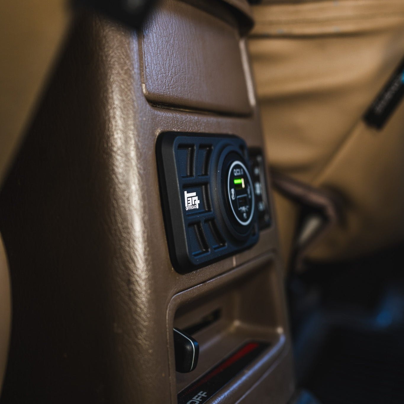 Center Console USB 12V Power Panel | Billet Aluminum | Replaces Ashtray | 1996 - 2002 4Runner