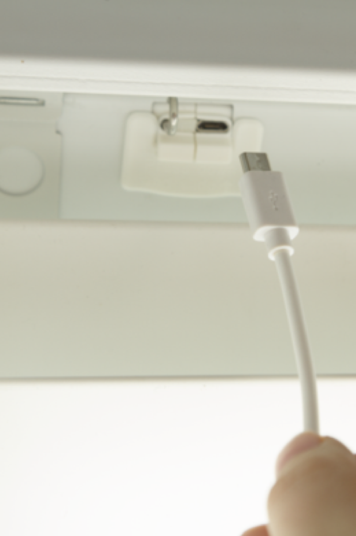 charger-product2_eb9ad9ae-0d6f-41bf-9e21-a4344aa66646 - NVMOS