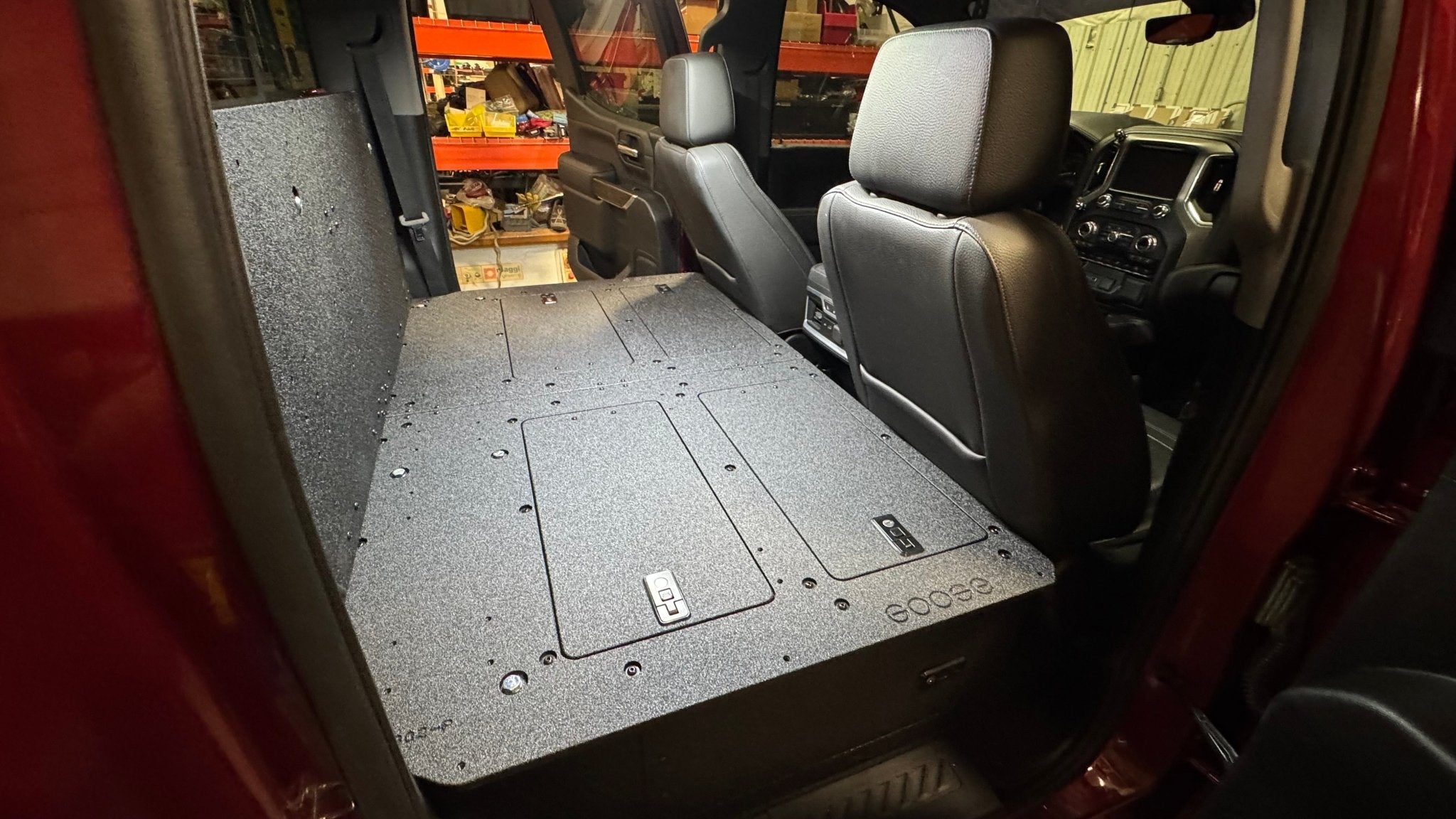 Goose Gear CHEVY - SILVERADO - 4TH GEN - GMC - SIERRA - 2019-PRESENT - 5TH GEN - EXPLORE SERIES - CREW CAB - SEAT DELETE PLATE SYSTEM - SECOND ROW - 100%