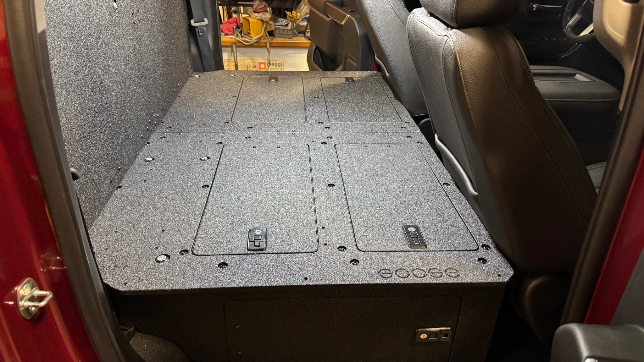 Goose Gear CHEVY - SILVERADO - 4TH GEN - GMC - SIERRA - 2019-PRESENT - 5TH GEN - EXPLORE SERIES - CREW CAB - SEAT DELETE PLATE SYSTEM - SECOND ROW - 100%