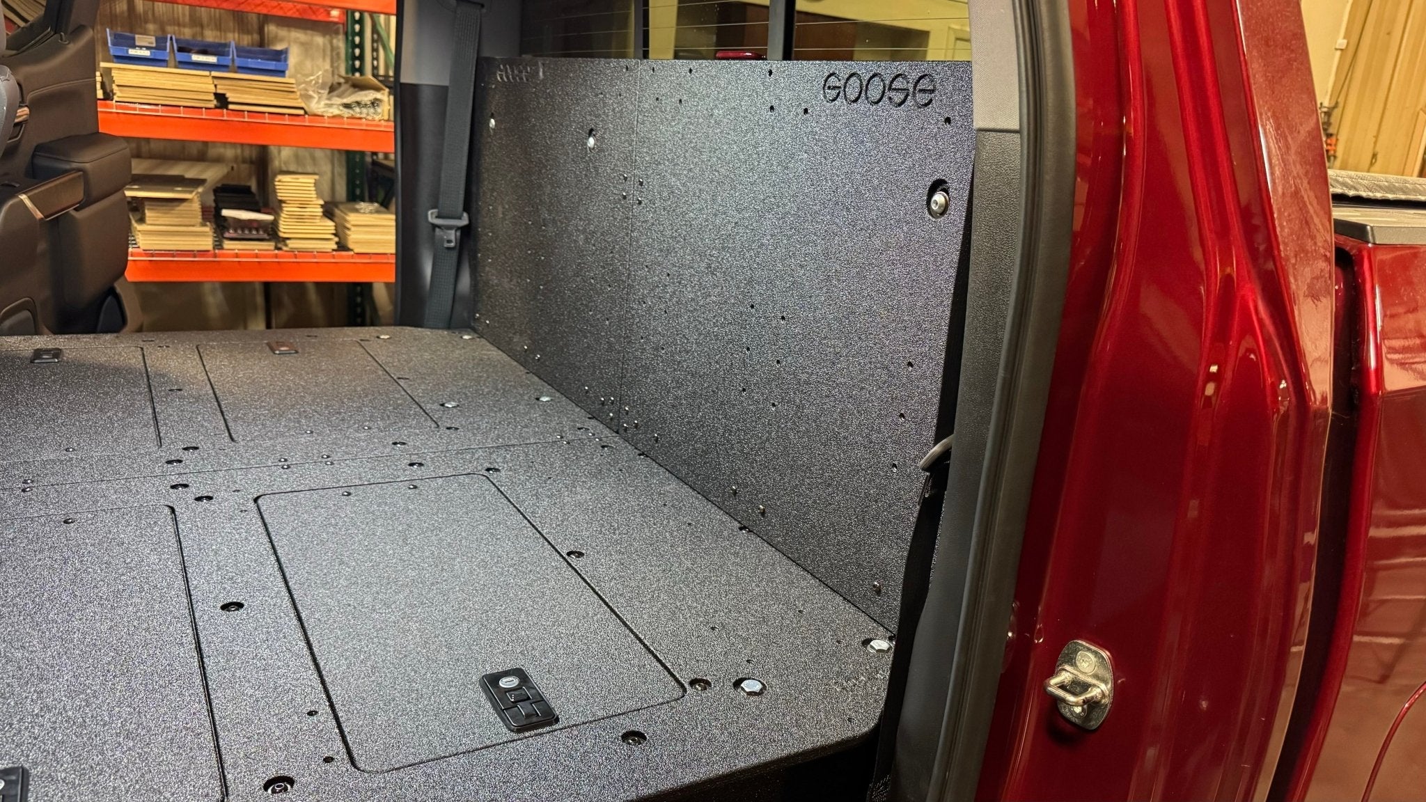 Goose Gear CHEVY - SILVERADO - 4TH GEN - GMC - SIERRA - 2019-PRESENT - 5TH GEN - EXPLORE SERIES - CREW CAB - SEAT DELETE PLATE SYSTEM - SECOND ROW - 100%