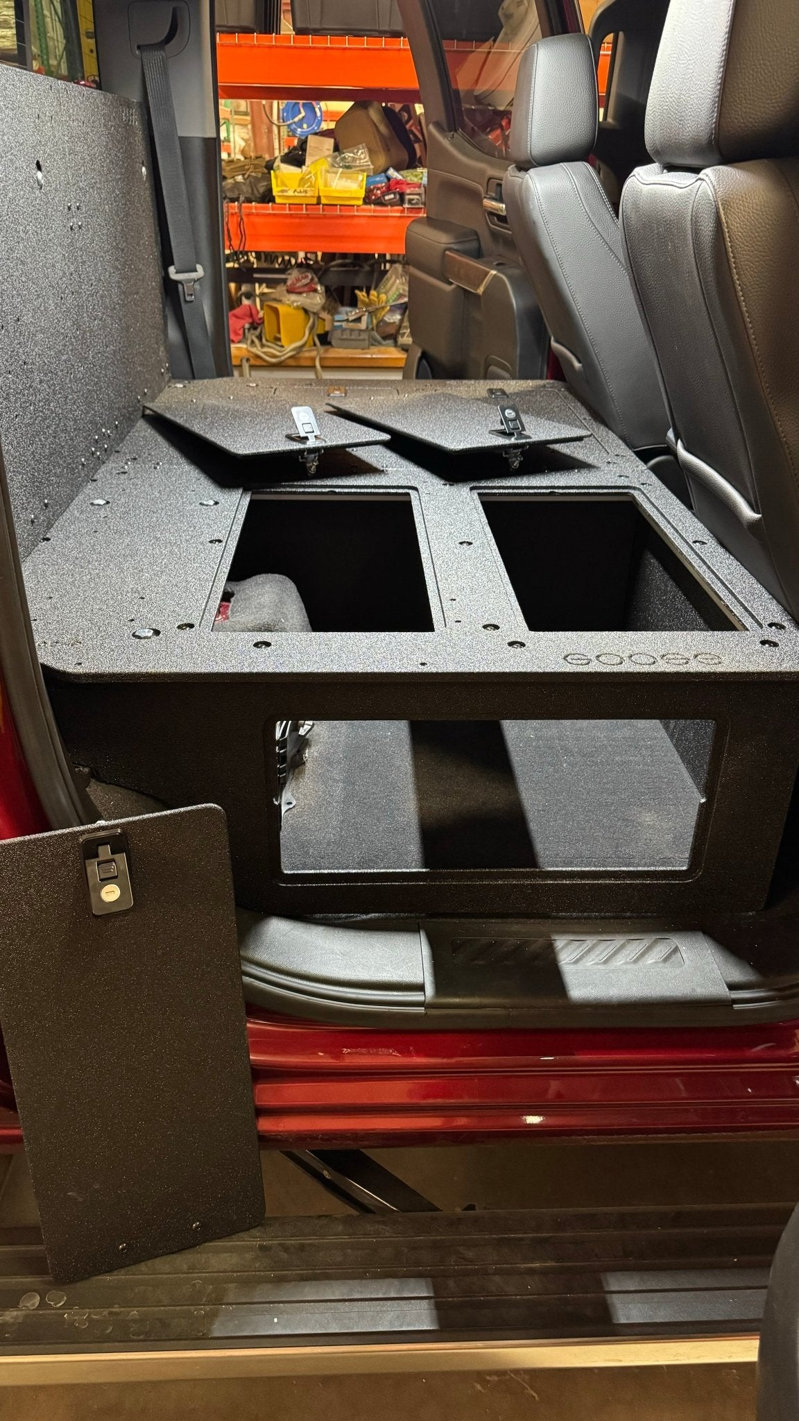 Goose Gear CHEVY - SILVERADO - 4TH GEN - GMC - SIERRA - 2019-PRESENT - 5TH GEN - EXPLORE SERIES - CREW CAB - SEAT DELETE PLATE SYSTEM - SECOND ROW - 100%