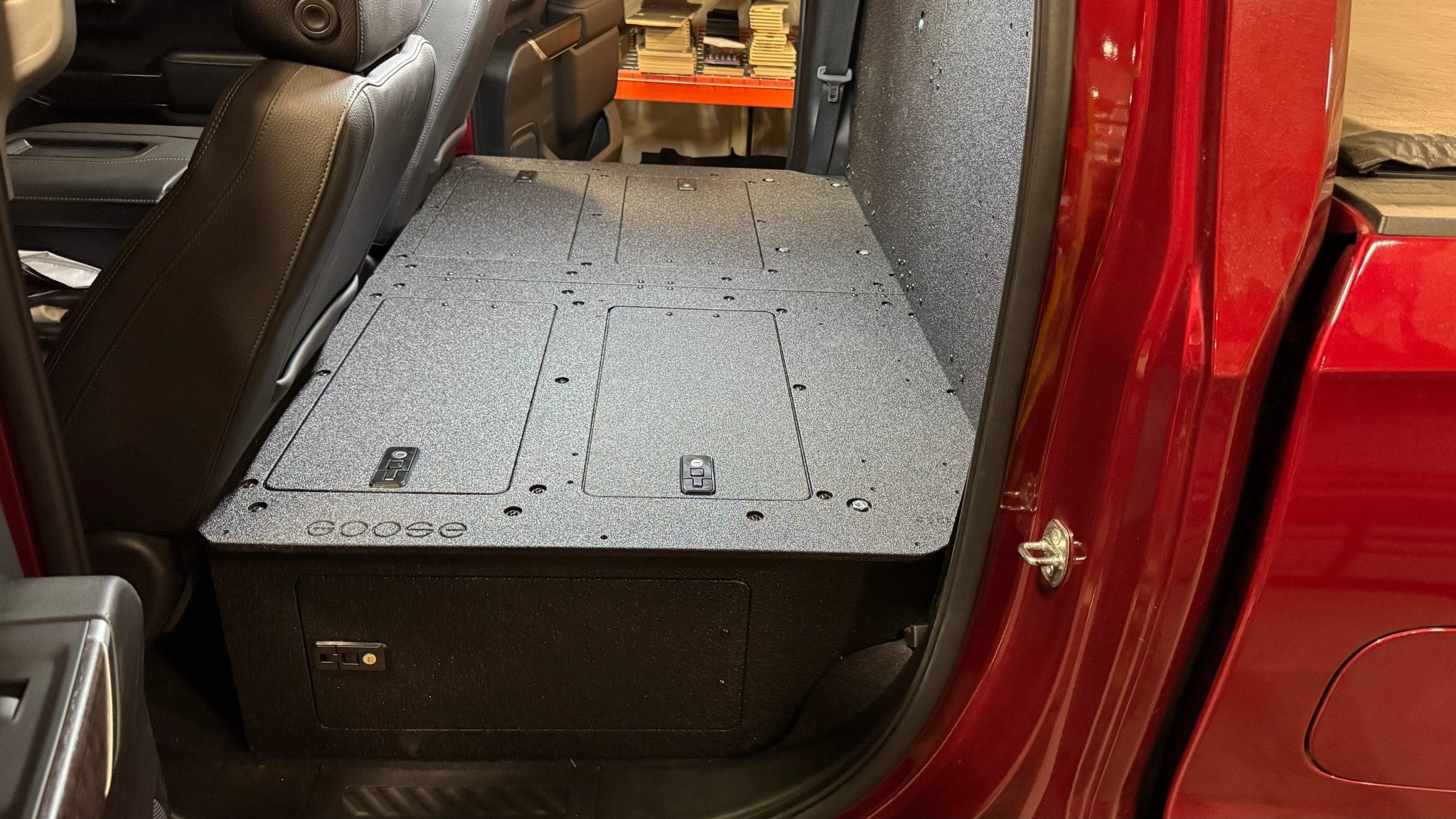 Goose Gear CHEVY - SILVERADO - 4TH GEN - GMC - SIERRA - 2019-PRESENT - 5TH GEN - EXPLORE SERIES - CREW CAB - SEAT DELETE PLATE SYSTEM - SECOND ROW - 100%