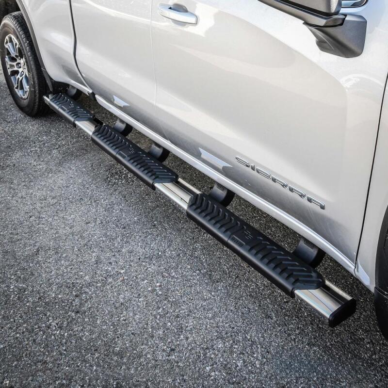 Westin R5 Modular Wheel-to-Wheel Nerf Step Bars, Crew Cab, 5.5 ft. Bed, fits Chevy Silverado 1500