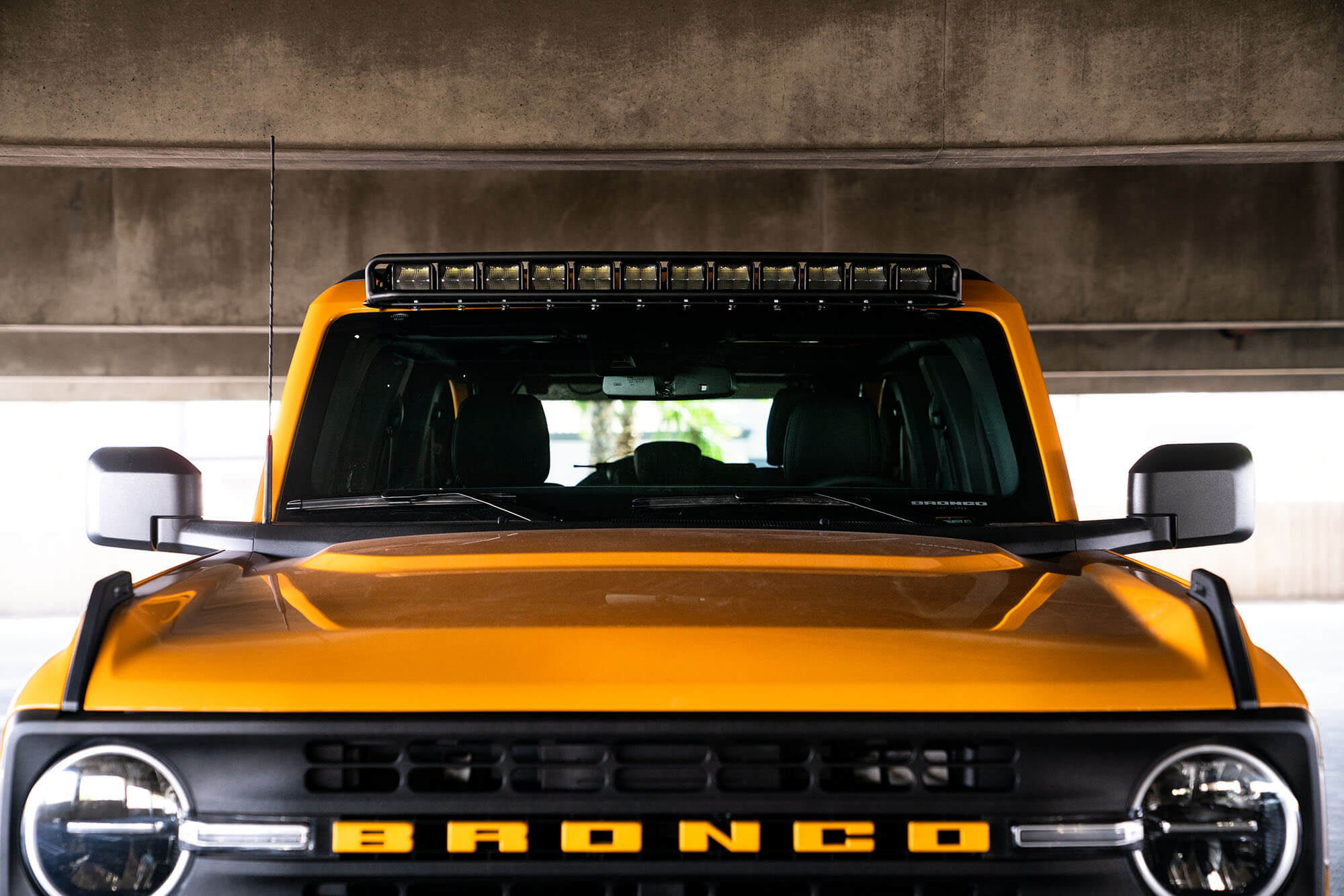 ford-bronco-curved-led-light-bar-bracket - NVMOS