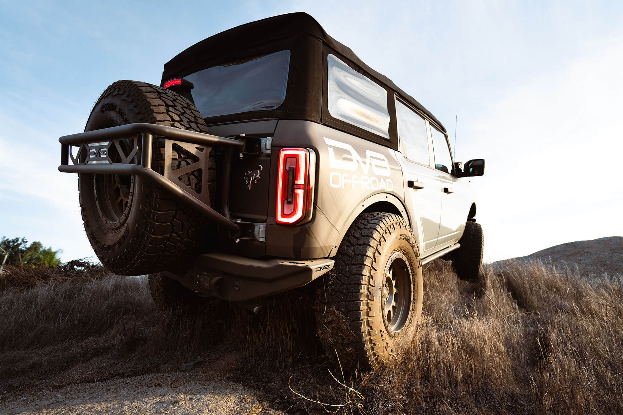 ford-bronco-fender-flare-delete-01_6f5ddc4c-cb49-408b-b654-c3b47268113a - NVMOS
