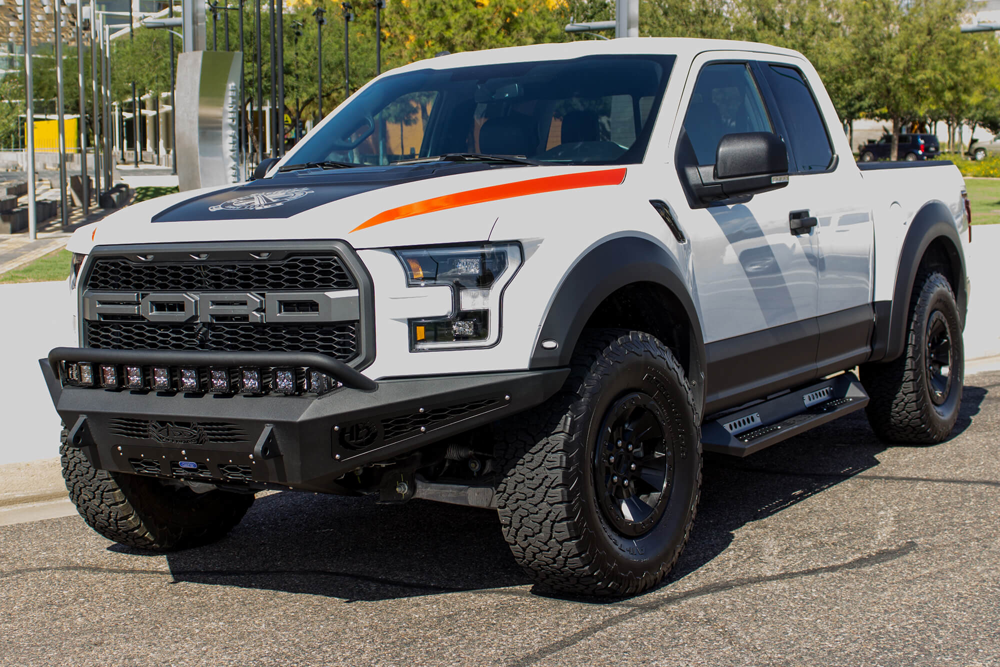 ford-raptor-bumper_512dedaf-1e53-41ef-92f3-7b1ed19077b6 - NVMOS