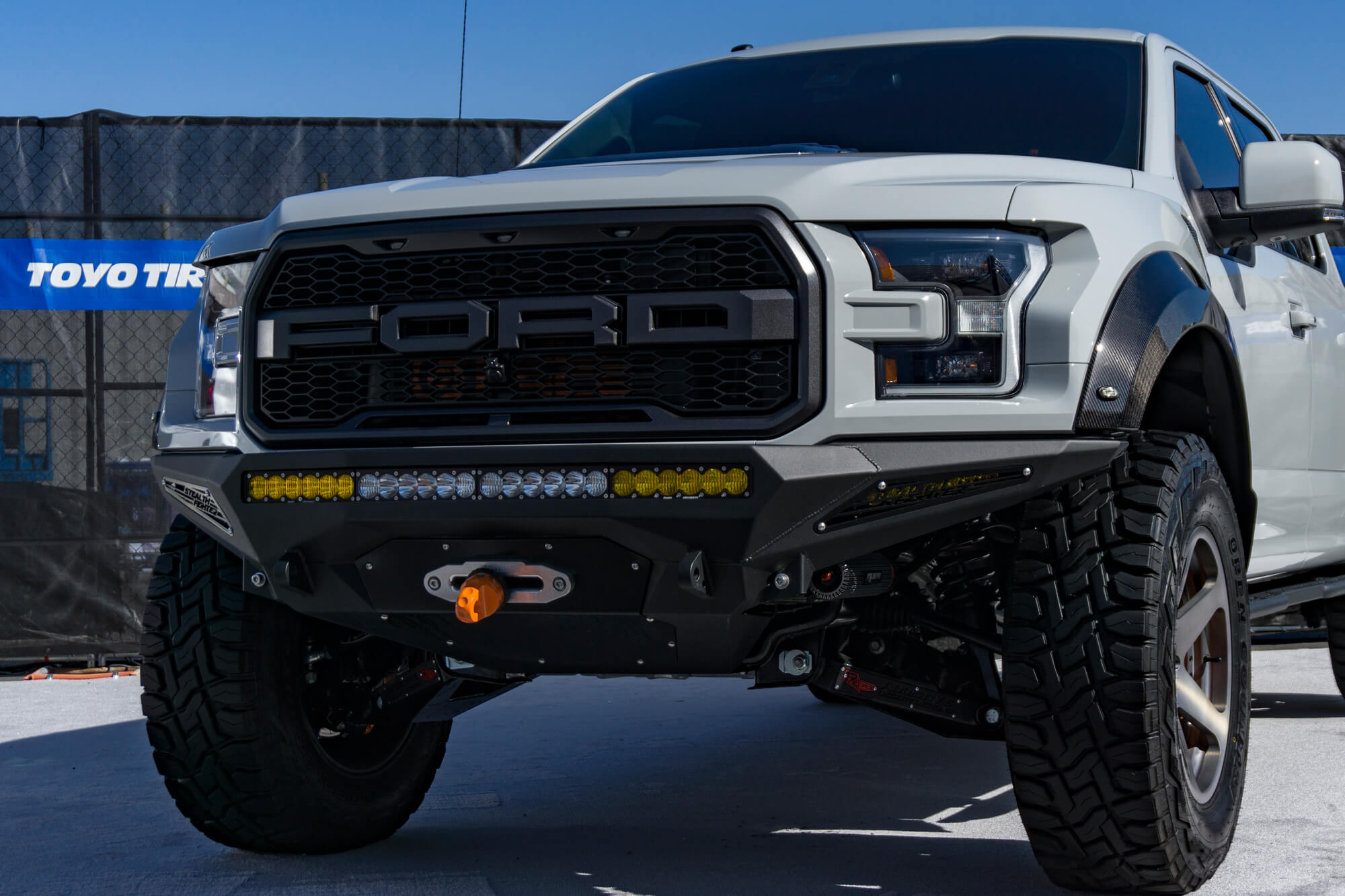 ford-raptor-winch-front-bumper_b42fa372-d7ed-4cd8-9f60-bf6ccc51decb - NVMOS